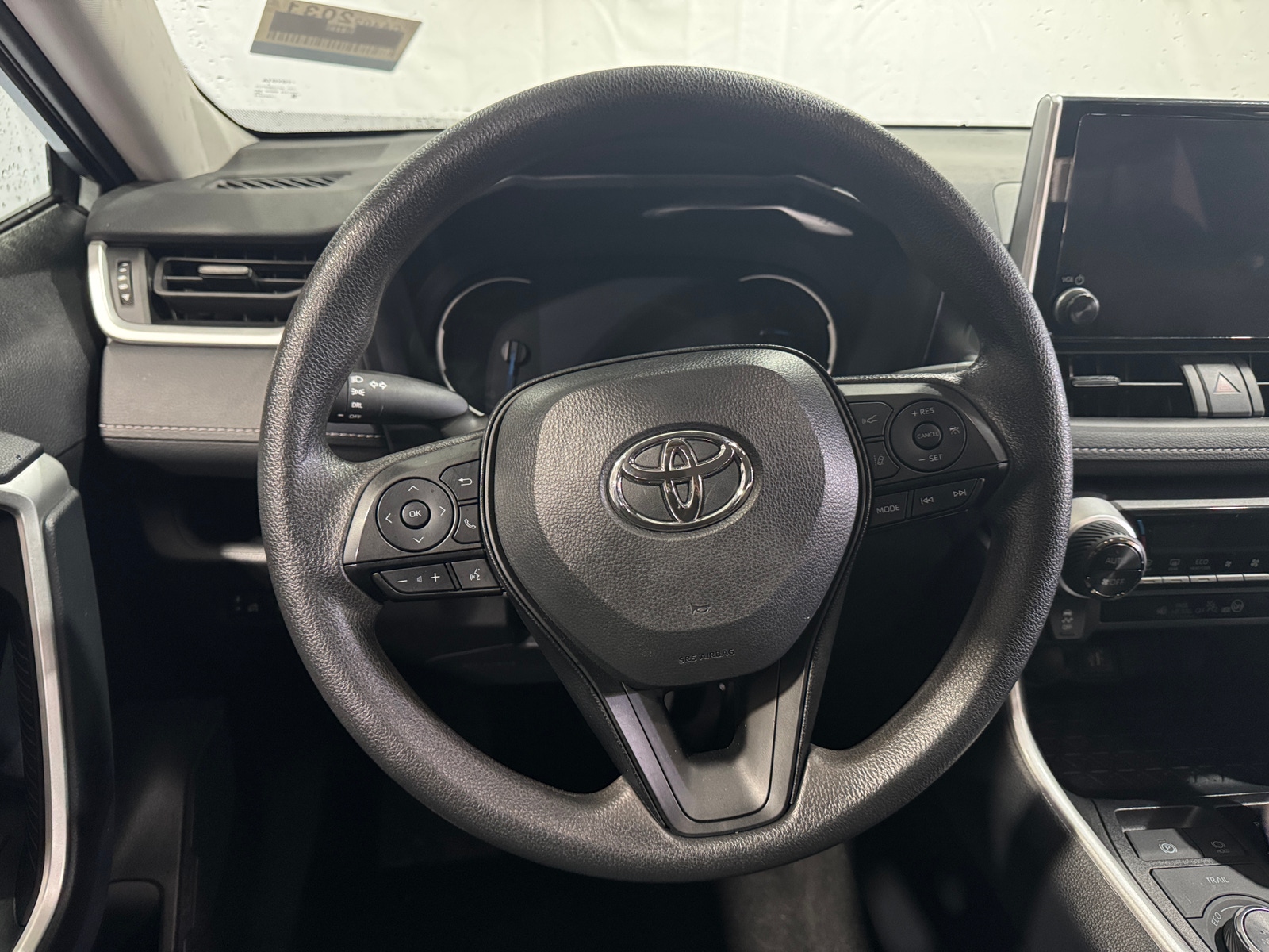 Thumbnail: 2025 Toyota RAV4 - 5