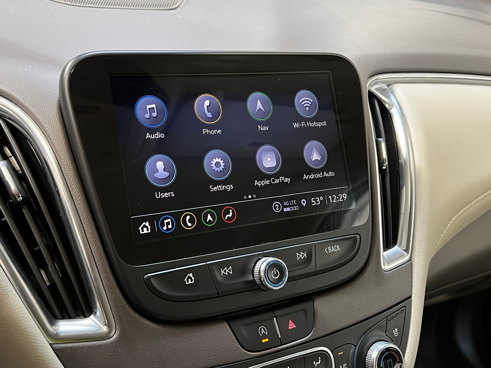 Thumbnail: 2024 Chevrolet Malibu - 3