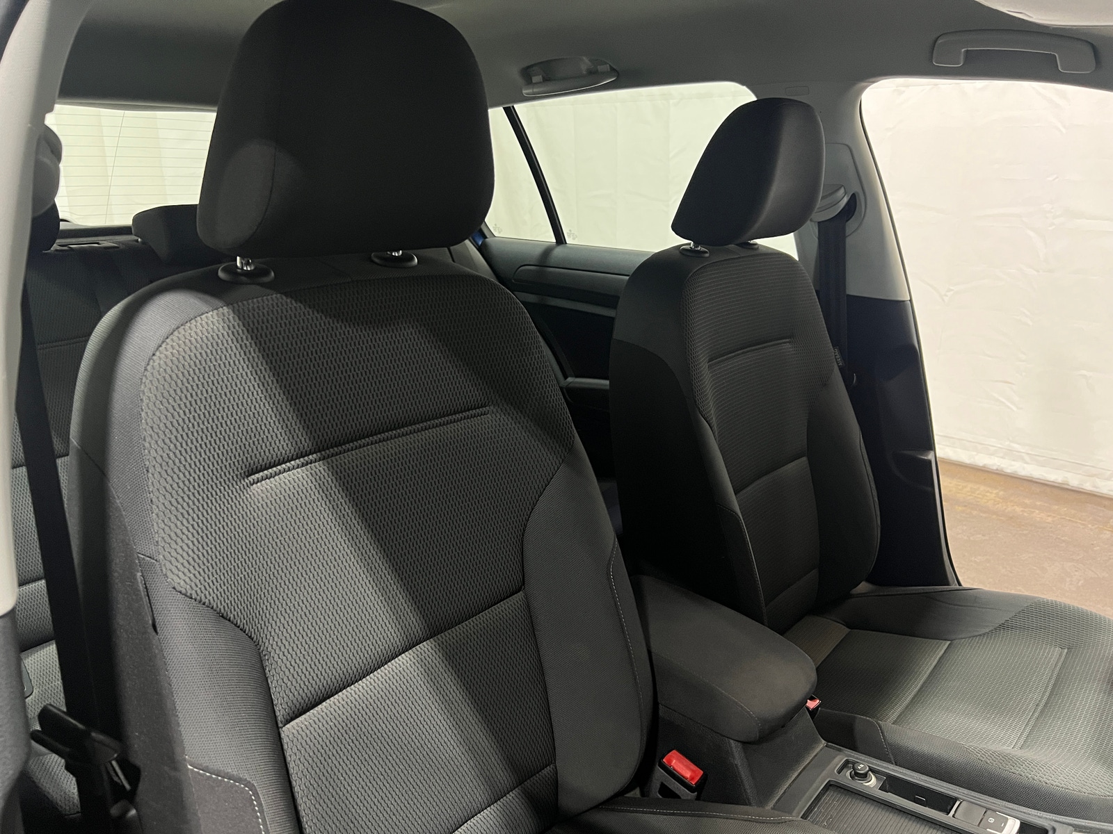 Thumbnail: 2019 Volkswagen e-Golf - 2