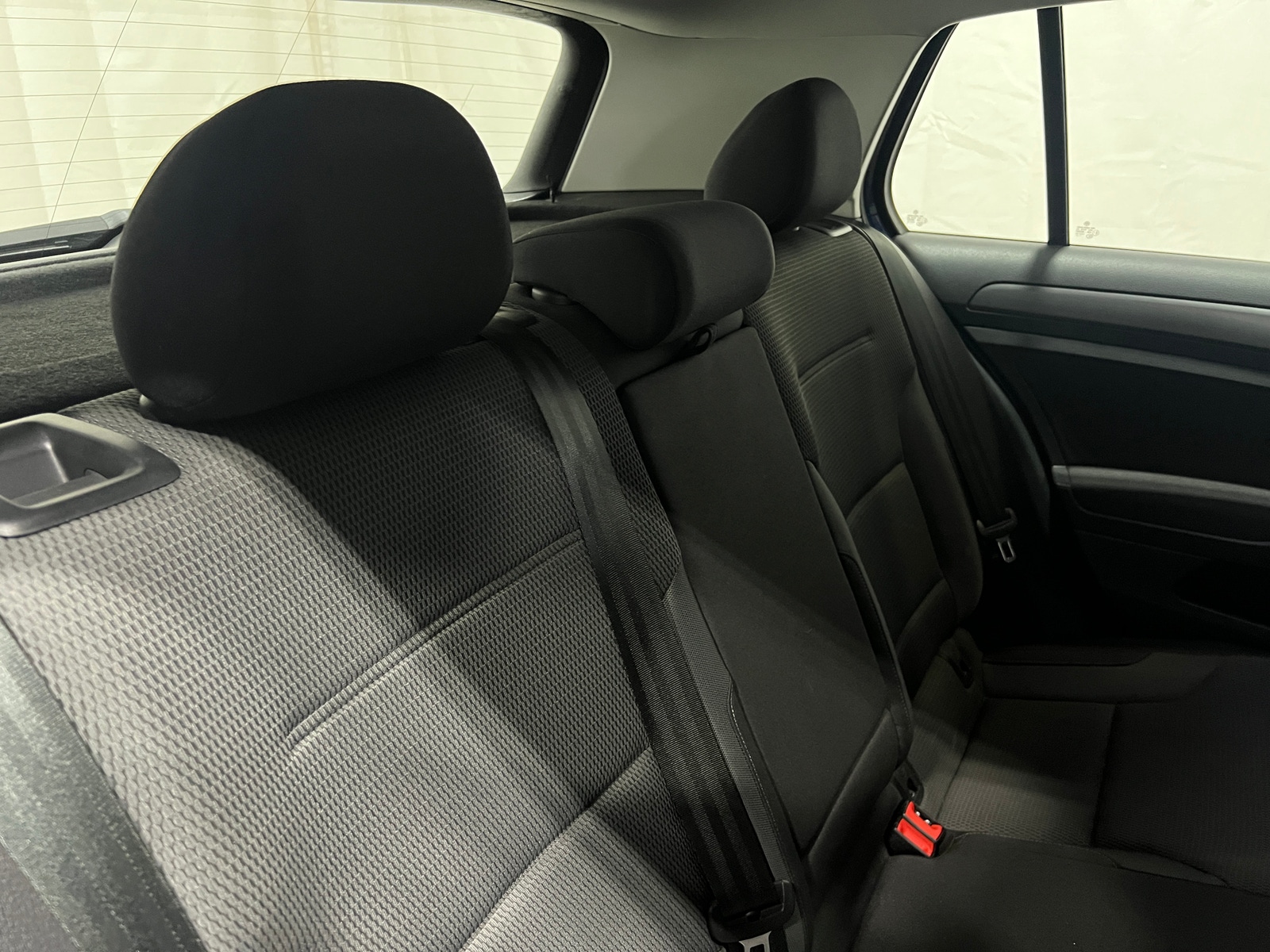 Thumbnail: 2019 Volkswagen e-Golf - 6