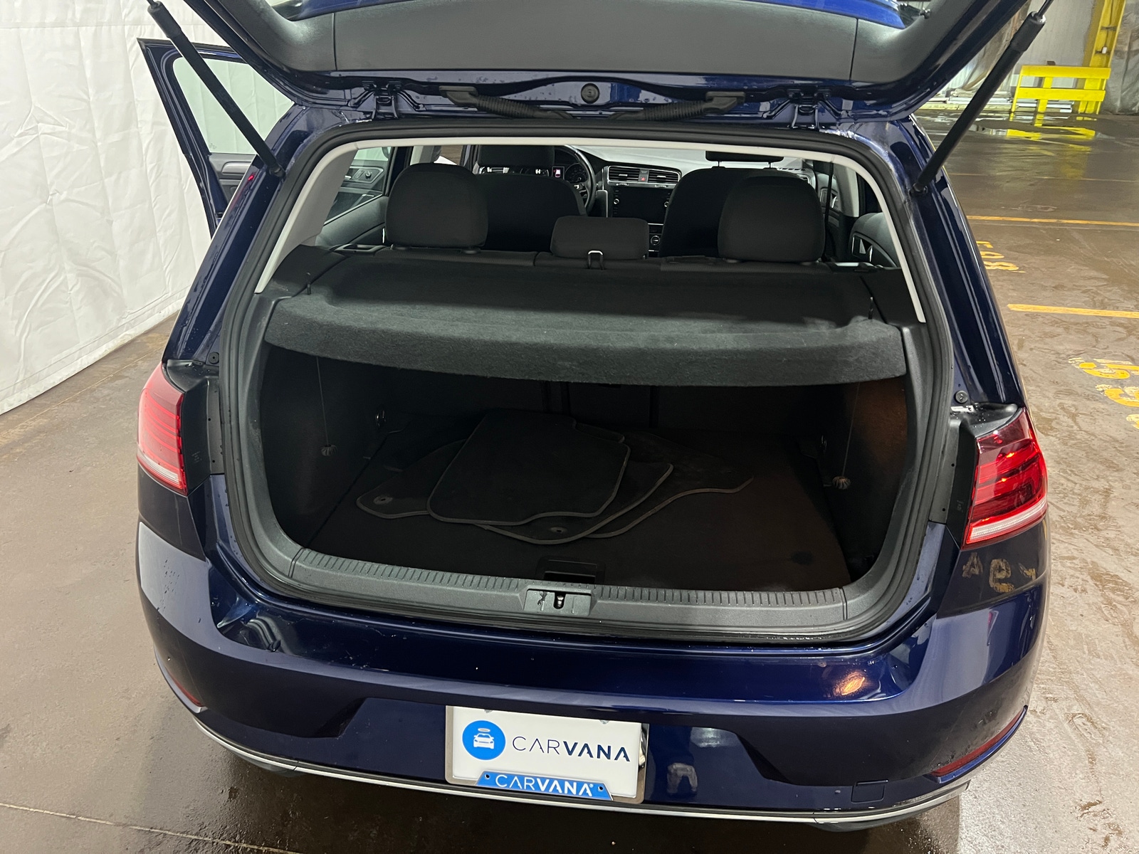 Thumbnail: 2019 Volkswagen e-Golf - 7