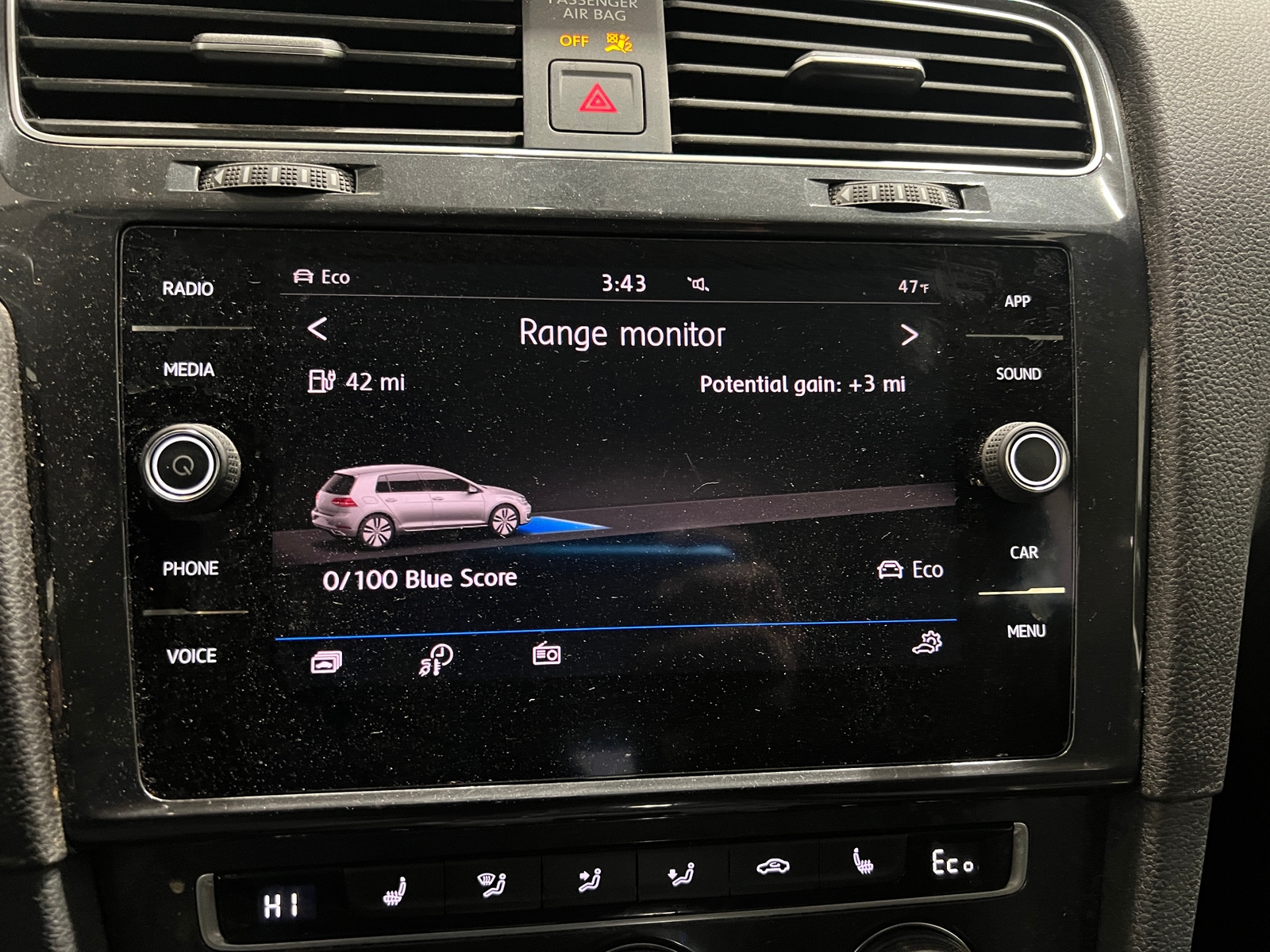 Thumbnail: 2019 Volkswagen e-Golf - 4