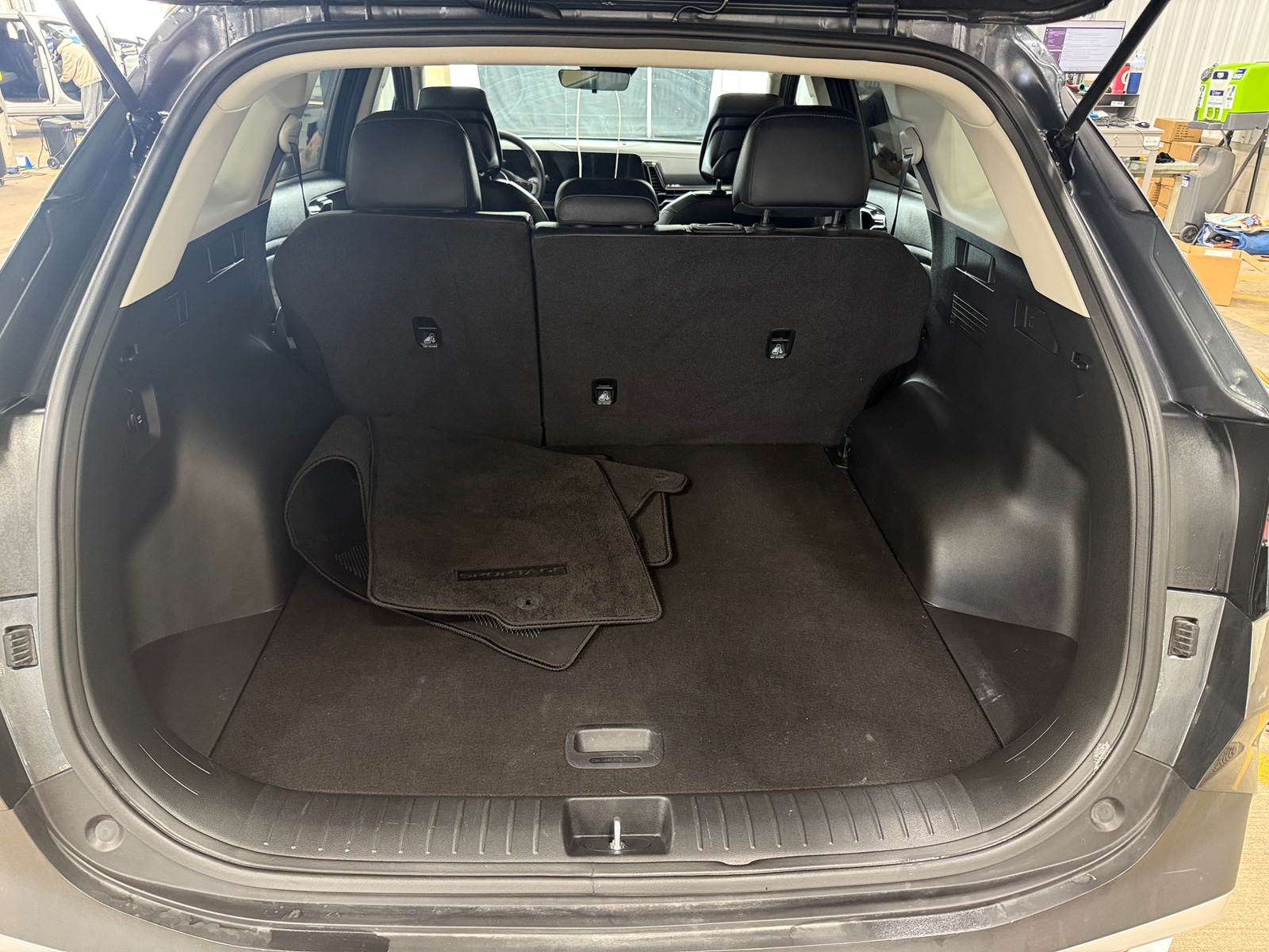 Thumbnail: 2024 Kia Sportage - 6