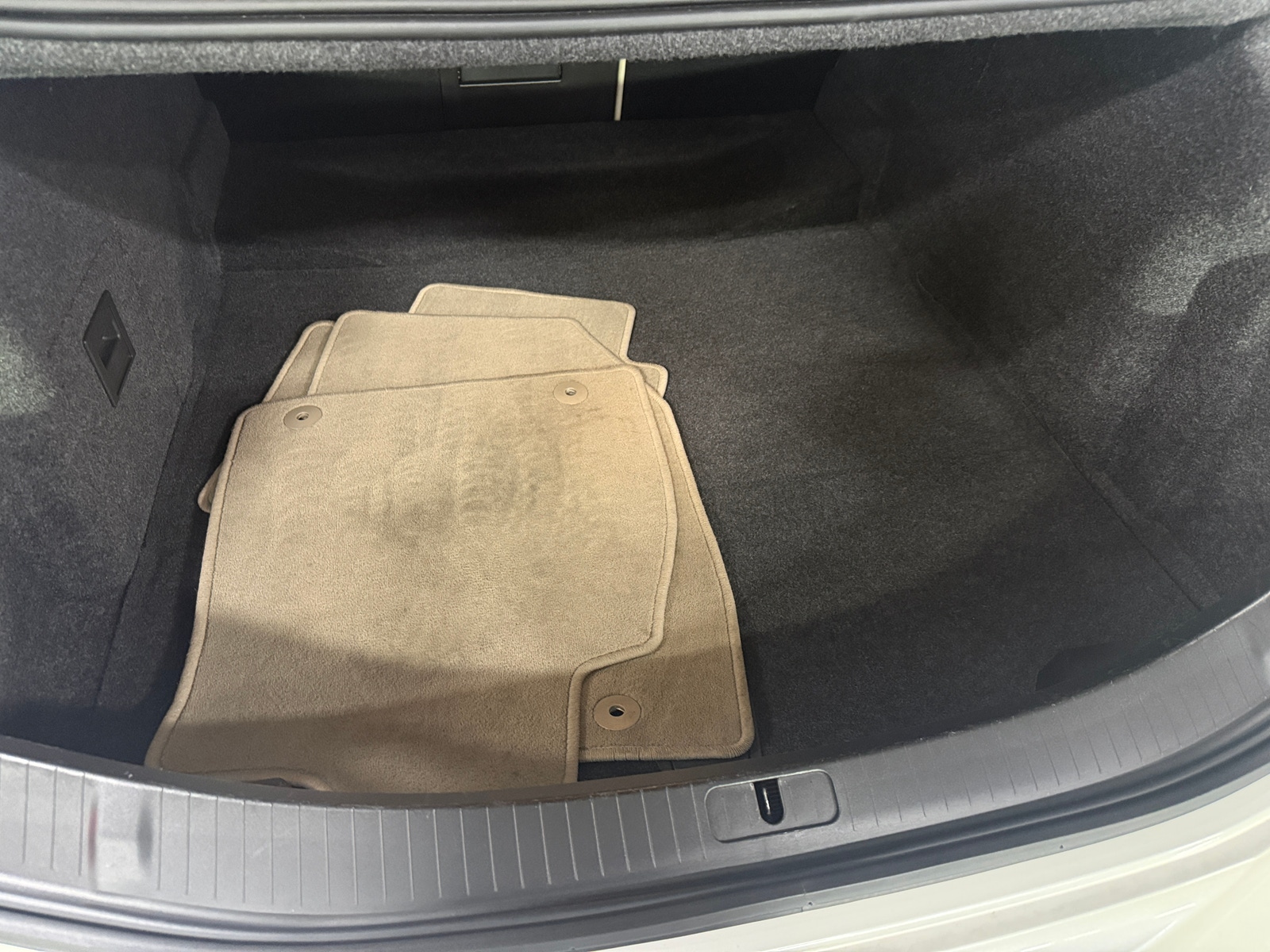 Thumbnail: 2016 Cadillac XTS - 6