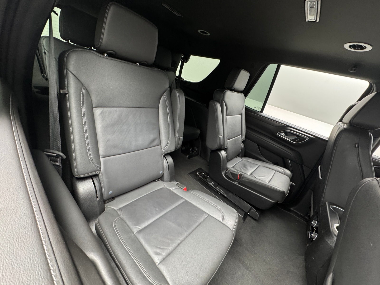 Thumbnail: 2024 Chevrolet Tahoe - 5