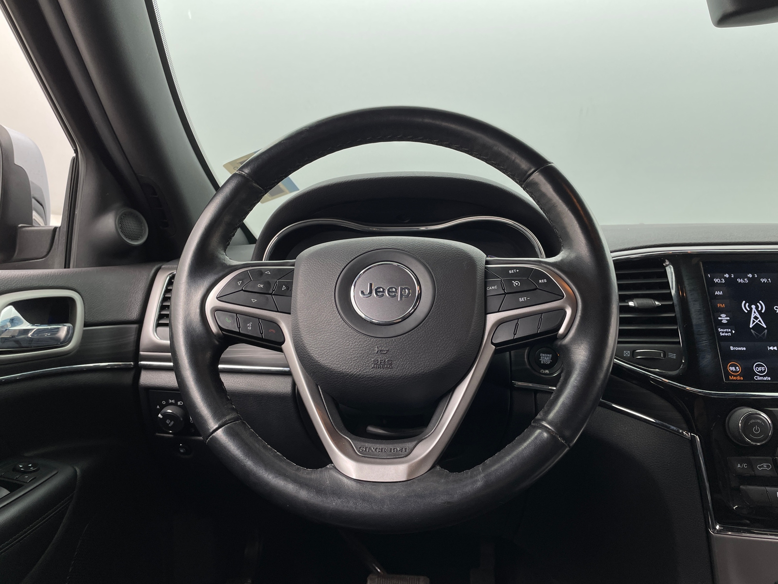 Thumbnail: 2020 Jeep Grand Cherokee - 4