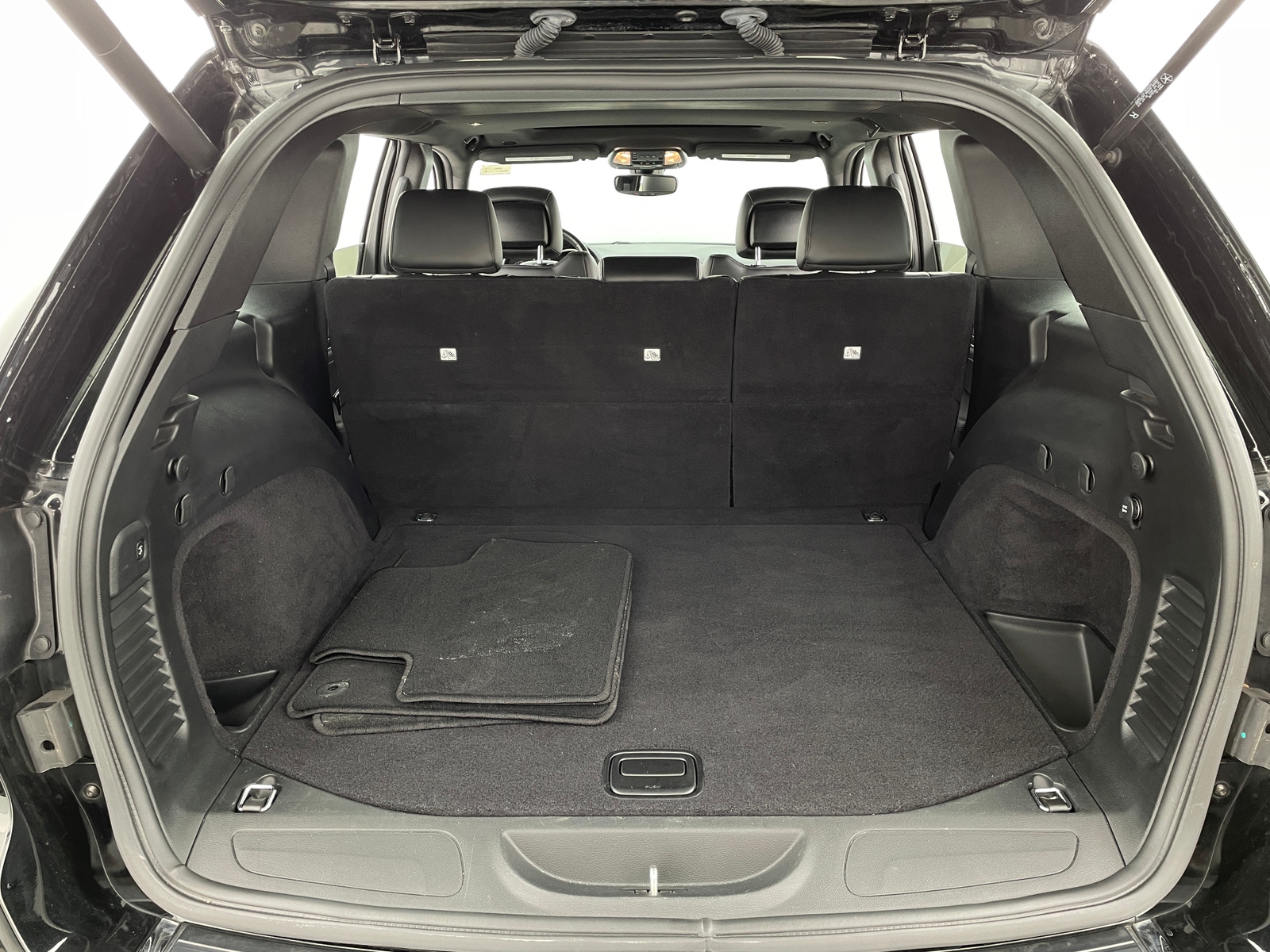 Thumbnail: 2020 Jeep Grand Cherokee - 6