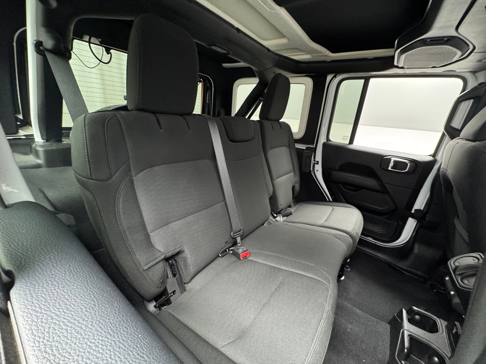 Thumbnail: 2018 Jeep Wrangler - 6