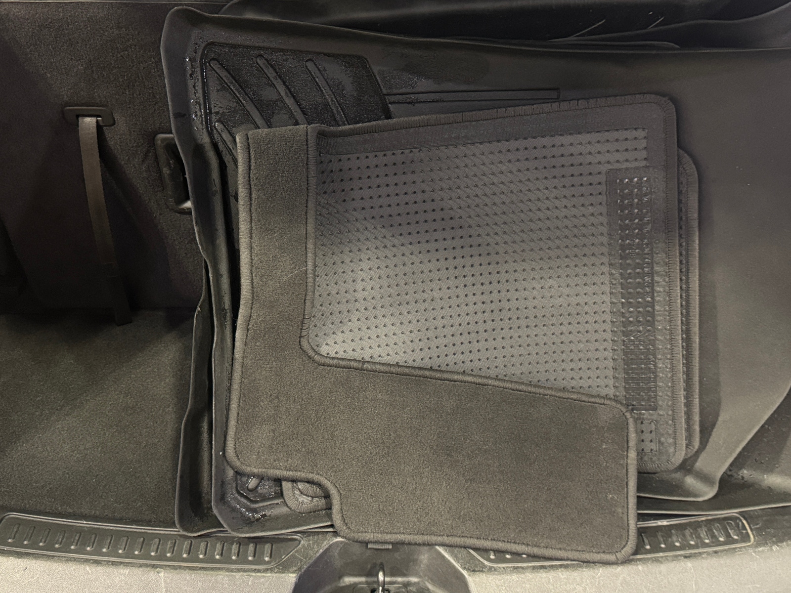 Thumbnail: 2017 GMC Acadia - 6