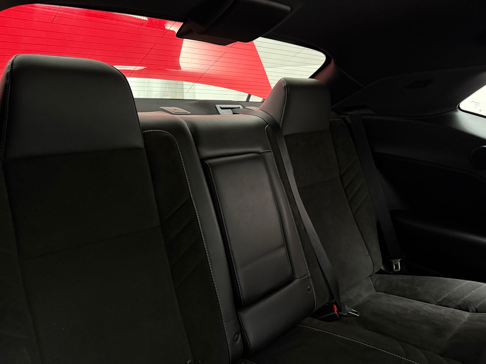 Thumbnail: 2015 Dodge Challenger - 4