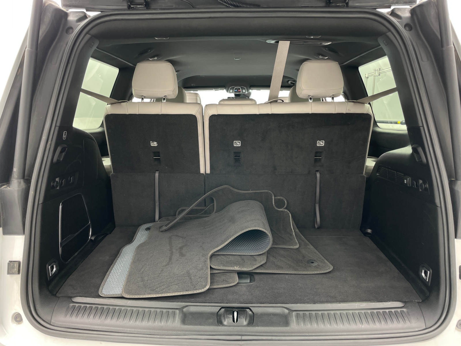 Thumbnail: 2025 Jeep Wagoneer - 6