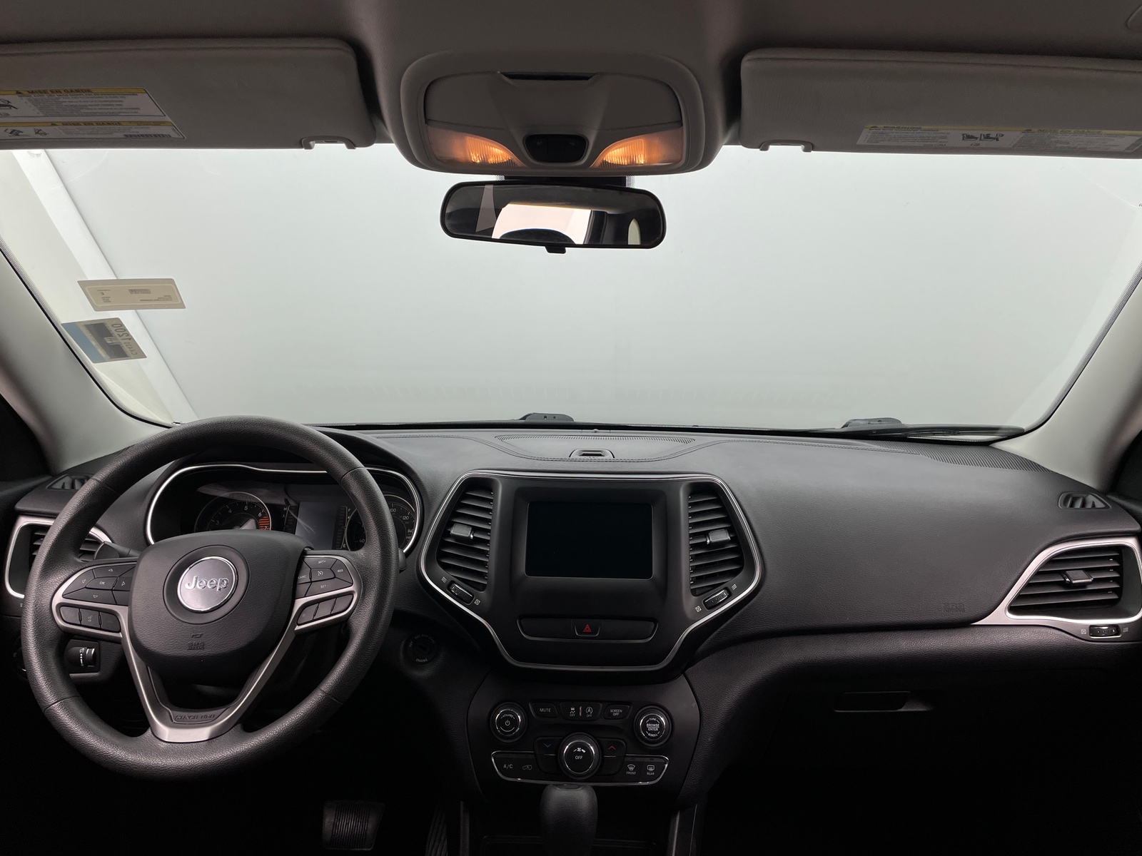 Thumbnail: 2020 Jeep Cherokee - 3