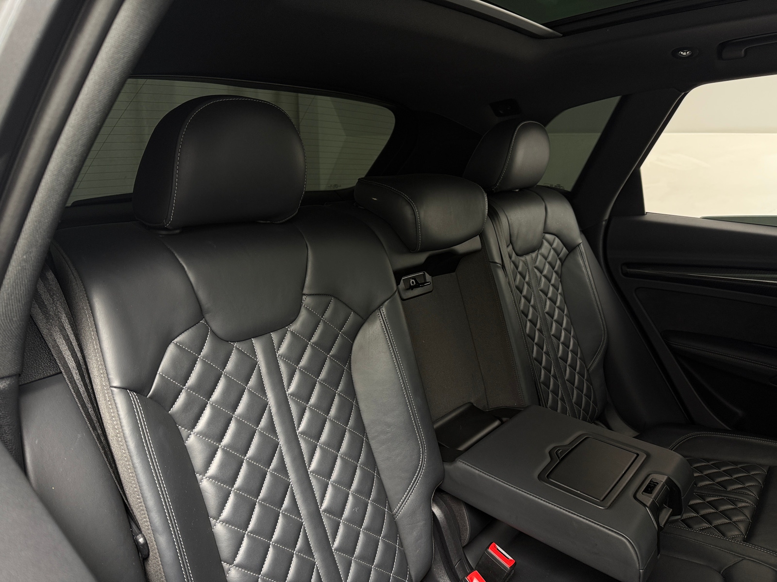 Thumbnail: 2020 Audi SQ5 - 5