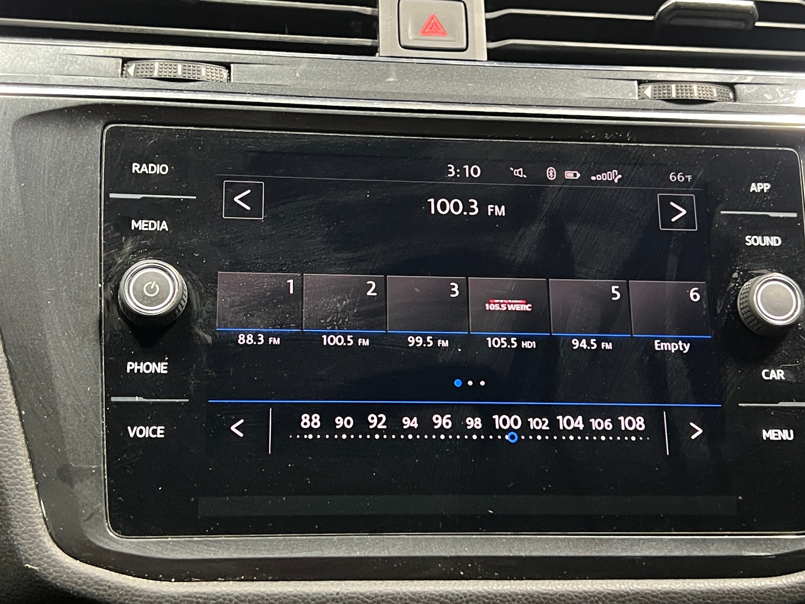 Thumbnail: 2019 Volkswagen Tiguan - 3