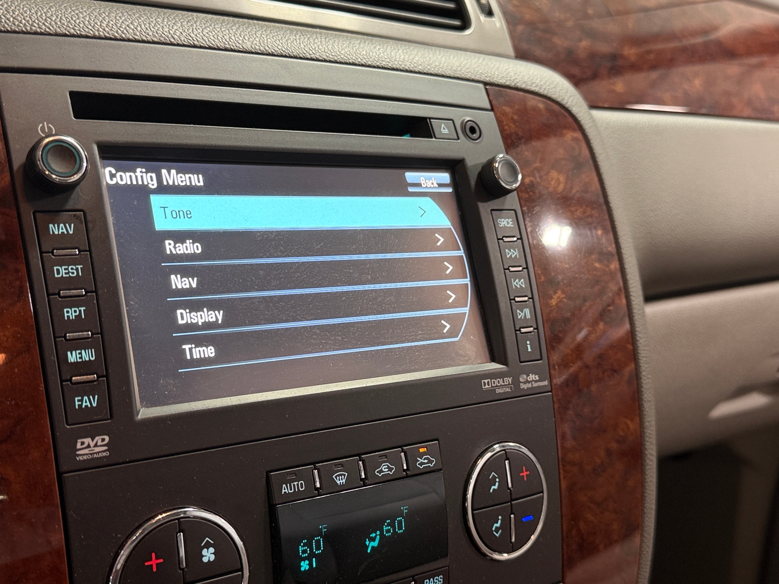 Thumbnail: 2013 Chevrolet Avalanche 1500 - 3