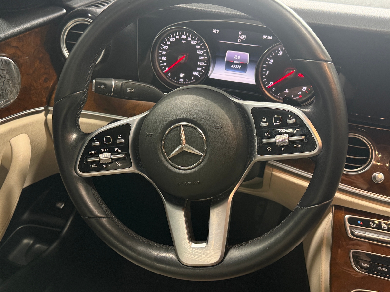 Thumbnail: 2019 Mercedes-Benz E-Class - 4