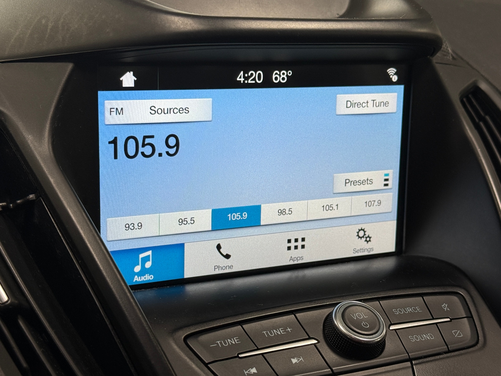 Thumbnail: 2019 Ford Escape - 4