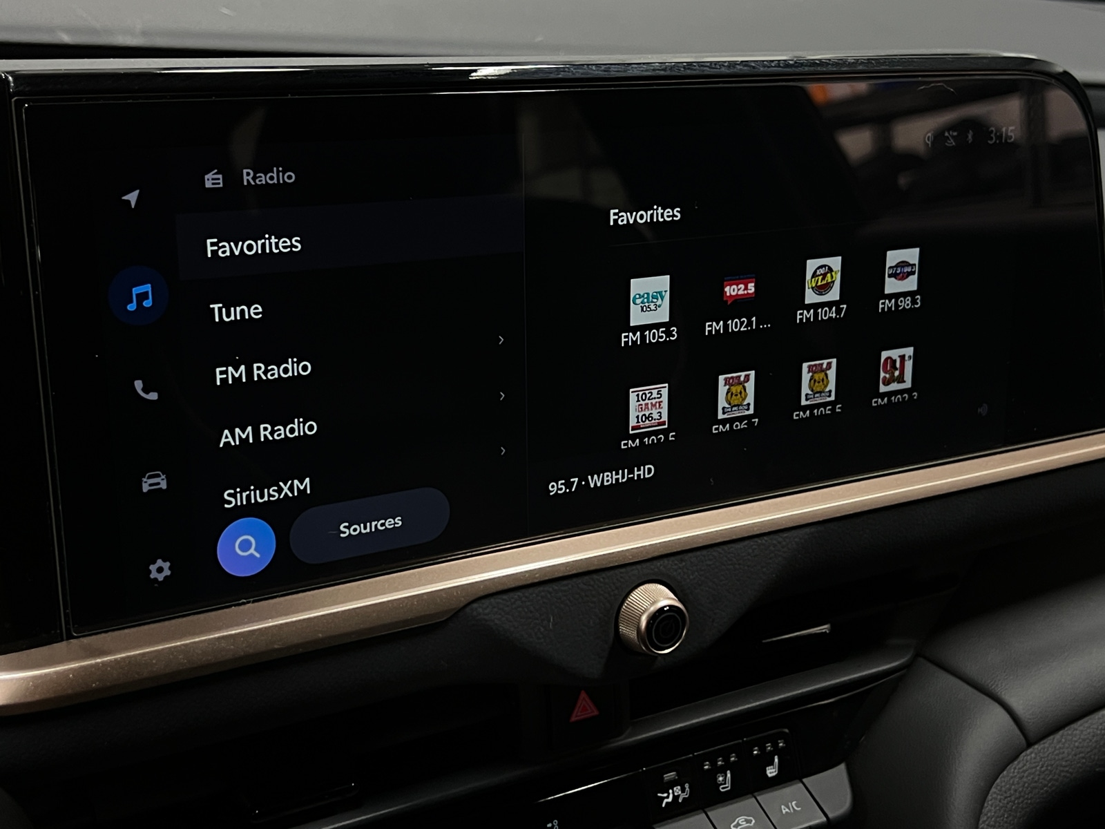 Thumbnail: 2025 Toyota Crown Signia - 3