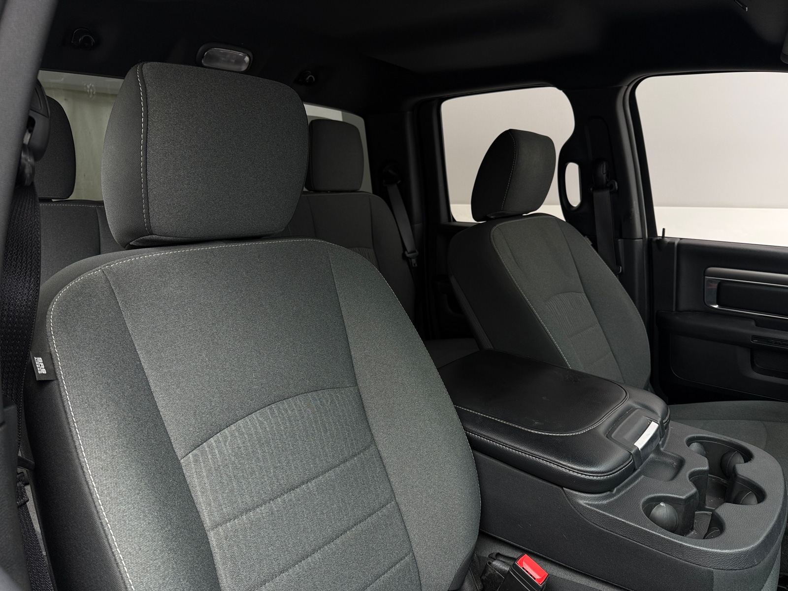 Thumbnail: 2022 RAM 1500 Classic - 2