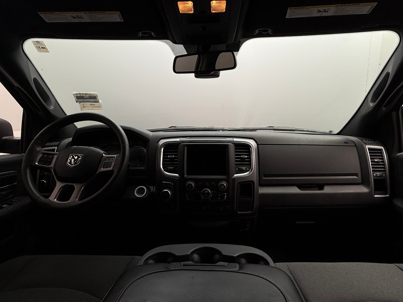 Thumbnail: 2022 RAM 1500 Classic - 3