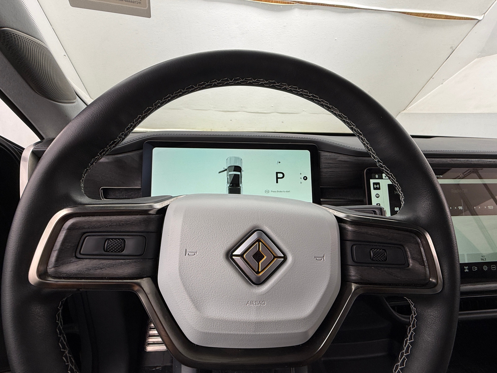 Thumbnail: 2023 Rivian R1T - 4