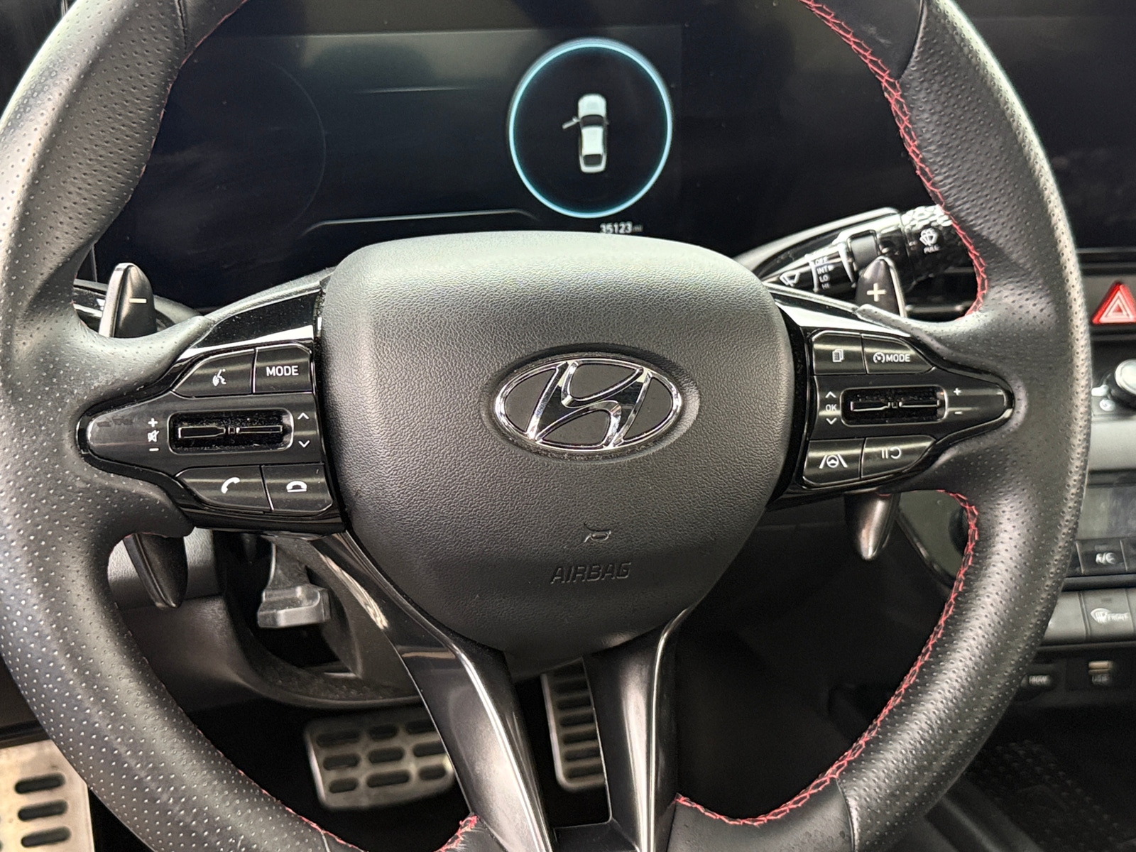 Thumbnail: 2023 Hyundai Elantra - 4