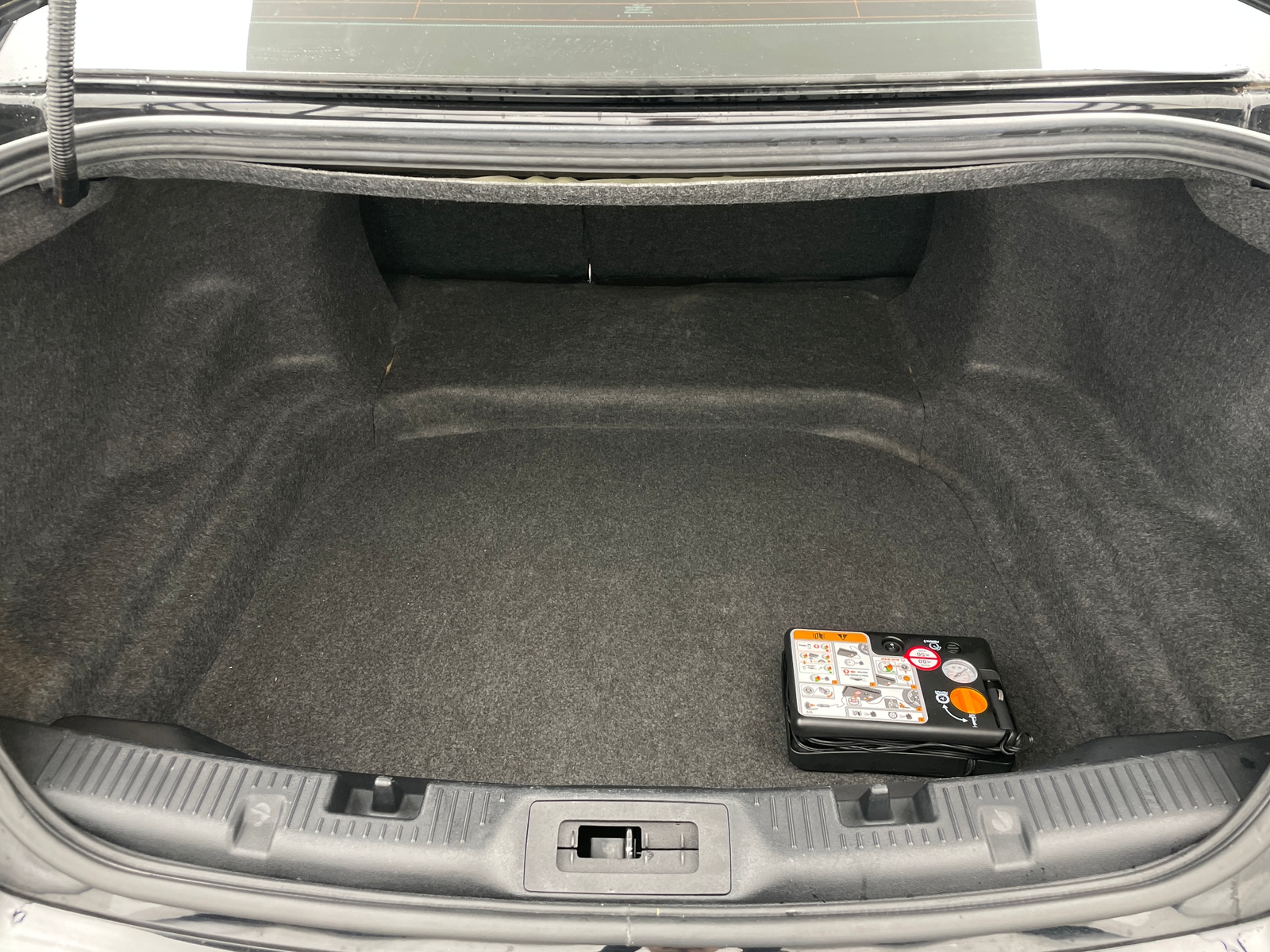 Thumbnail: 2017 Ford Taurus - 6