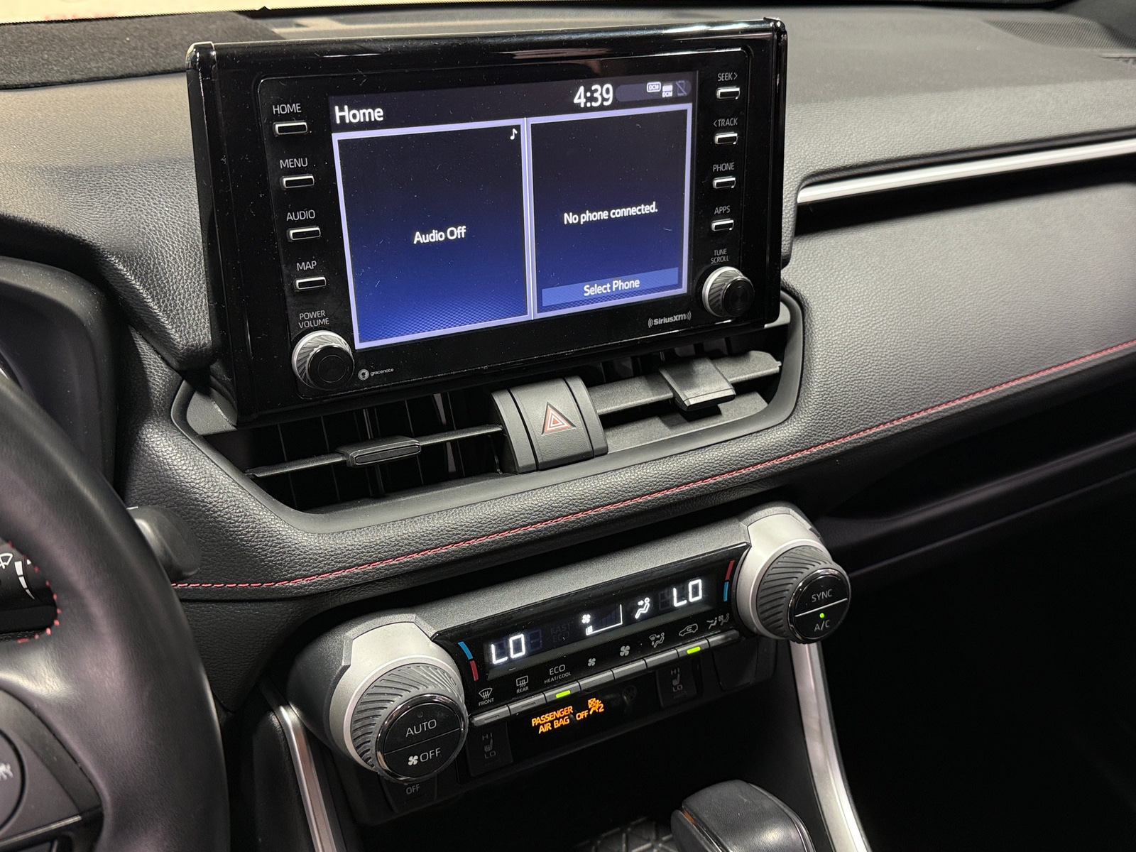 Thumbnail: 2021 Toyota RAV4 - 4