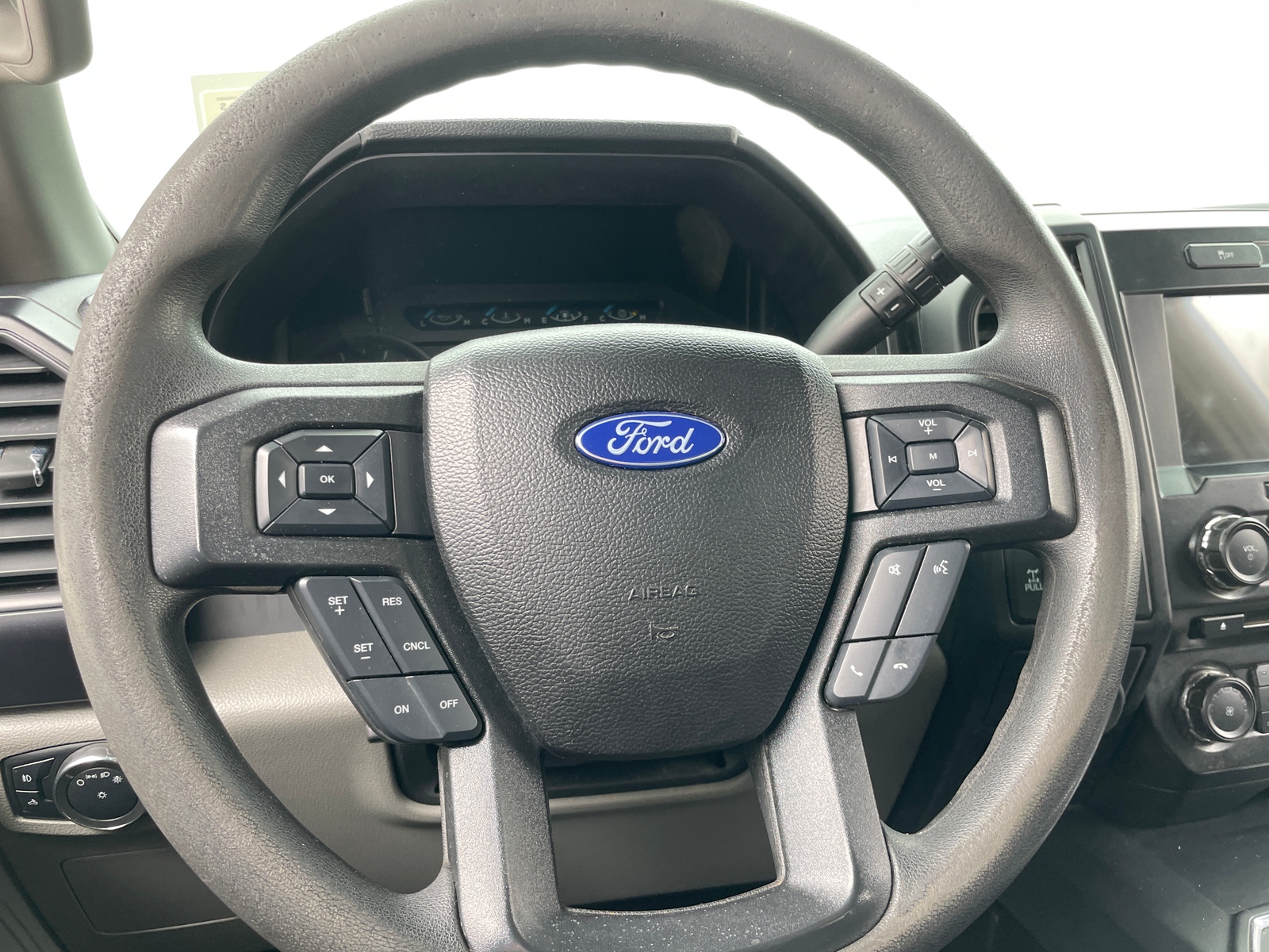 Thumbnail: 2017 Ford Econoline - 5