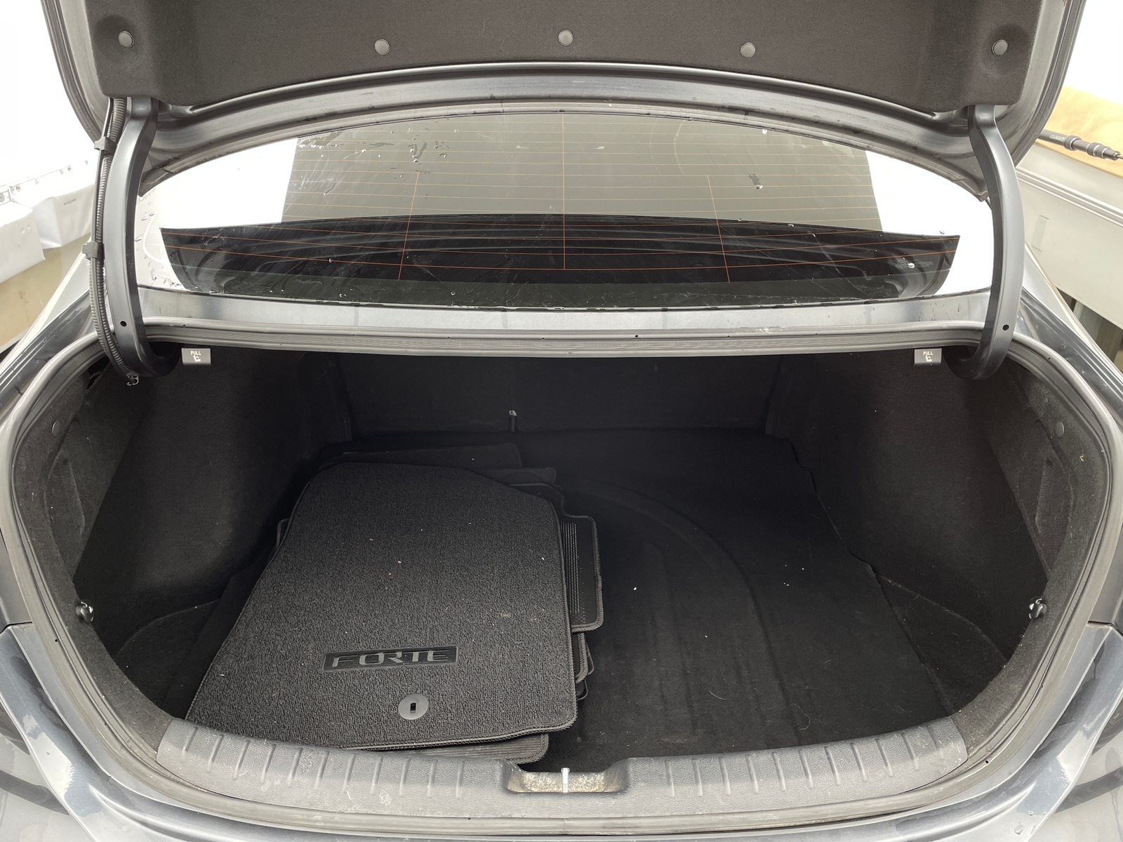 Thumbnail: 2020 Kia Forte - 6