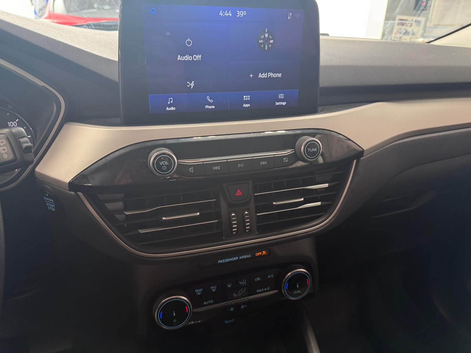 Thumbnail: 2022 Ford Escape - 4