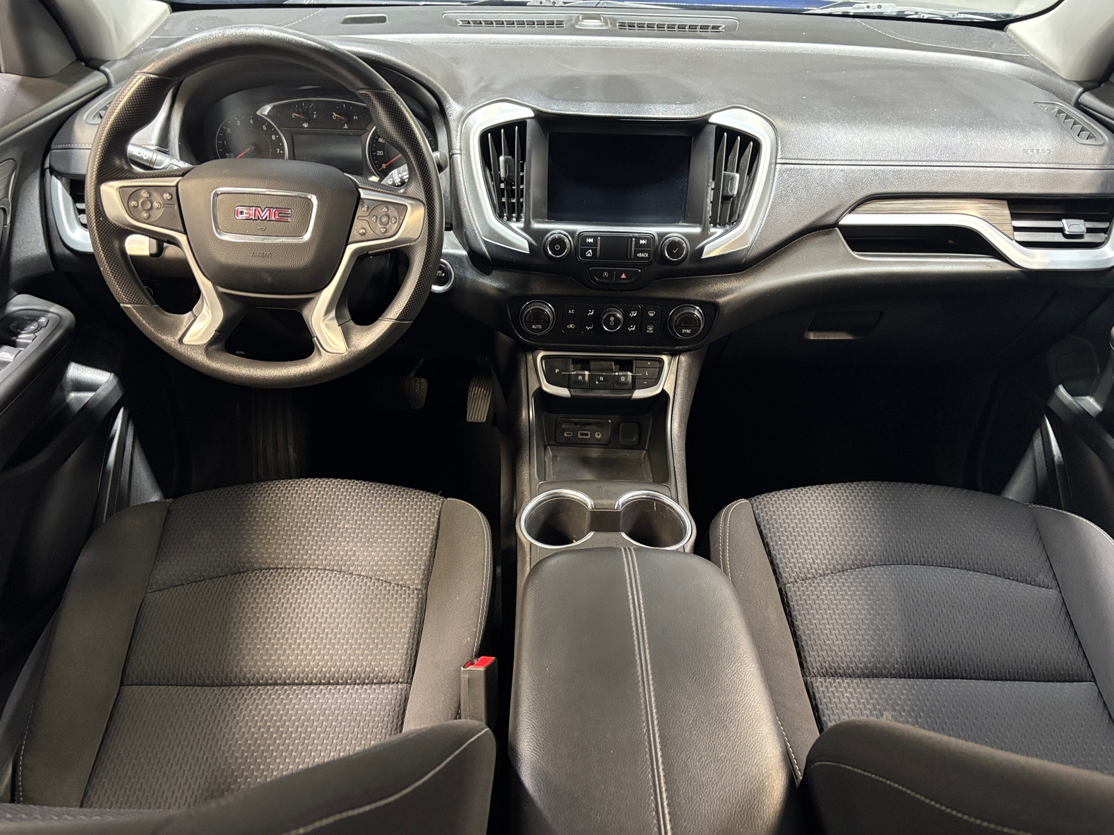 Thumbnail: 2022 GMC Terrain - 3