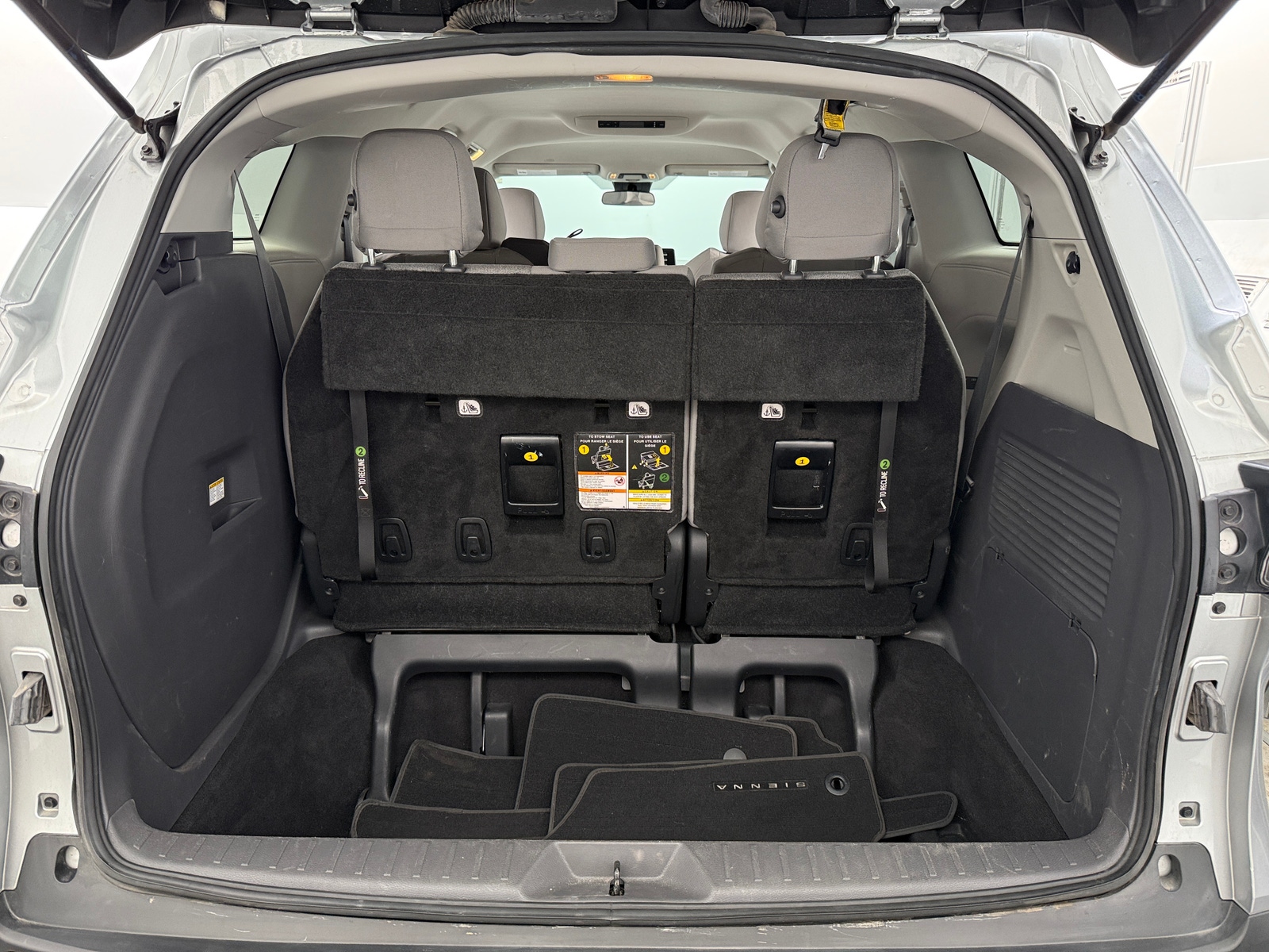 Thumbnail: 2021 Toyota Sienna - 7