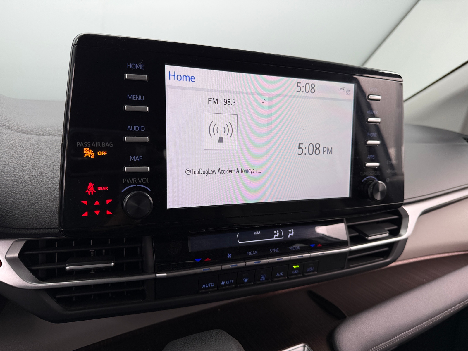 Thumbnail: 2021 Toyota Sienna - 4