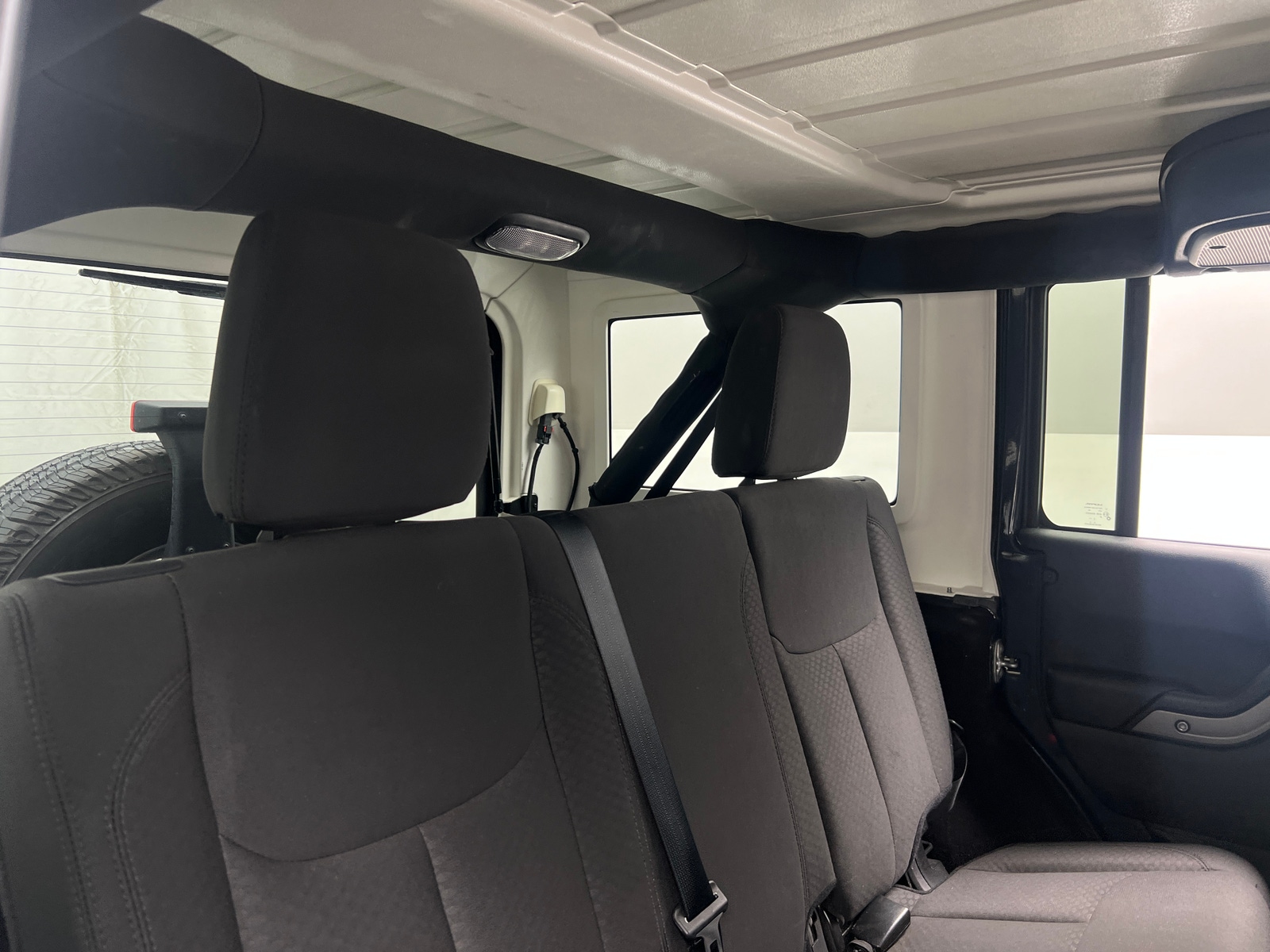 Thumbnail: 2018 Jeep Wrangler - 6