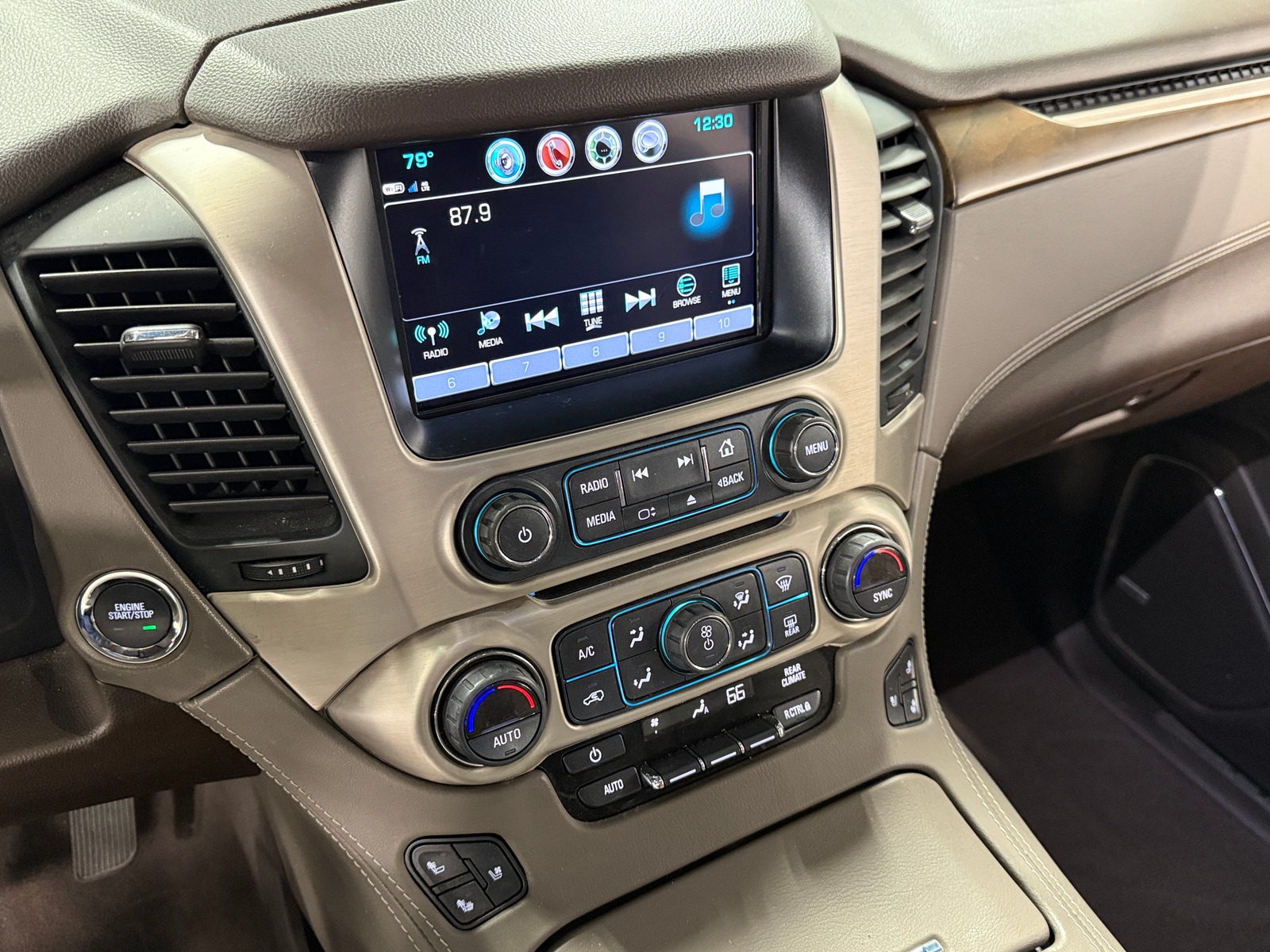 Thumbnail: 2019 GMC Yukon - 3