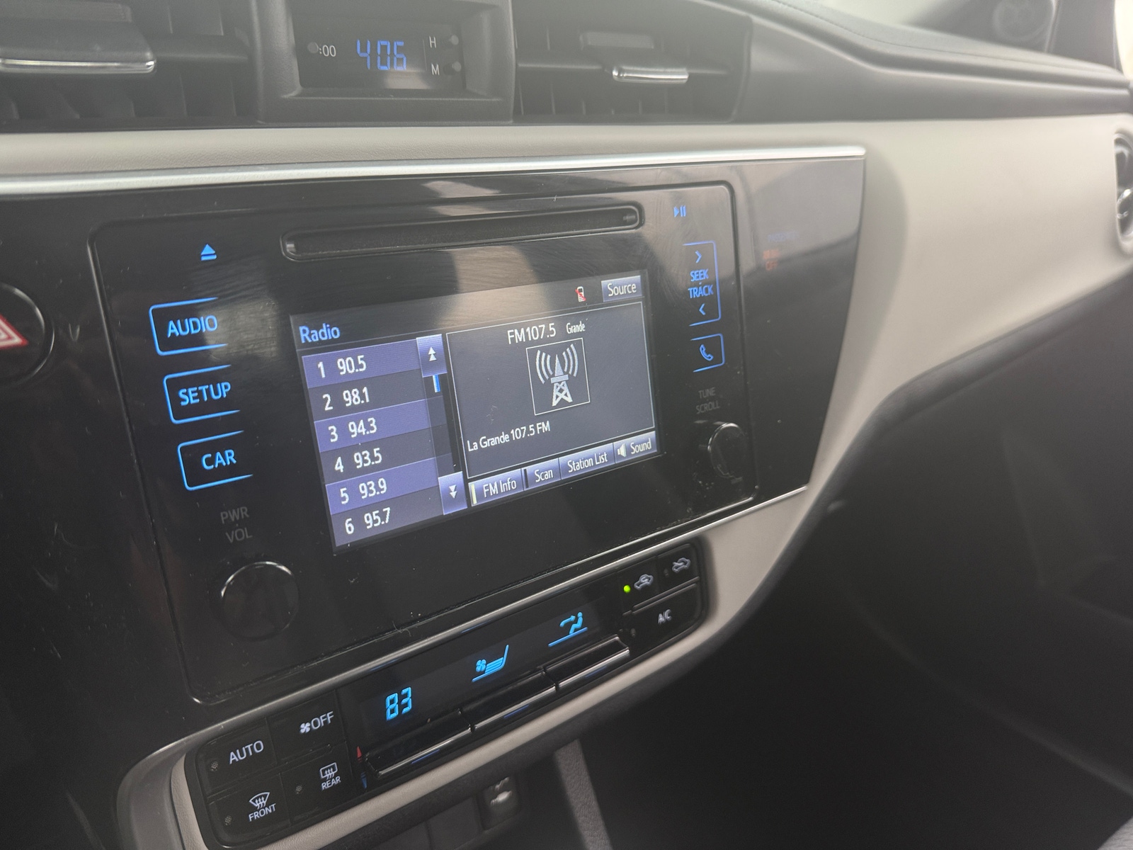 Thumbnail: 2018 Toyota Corolla - 4