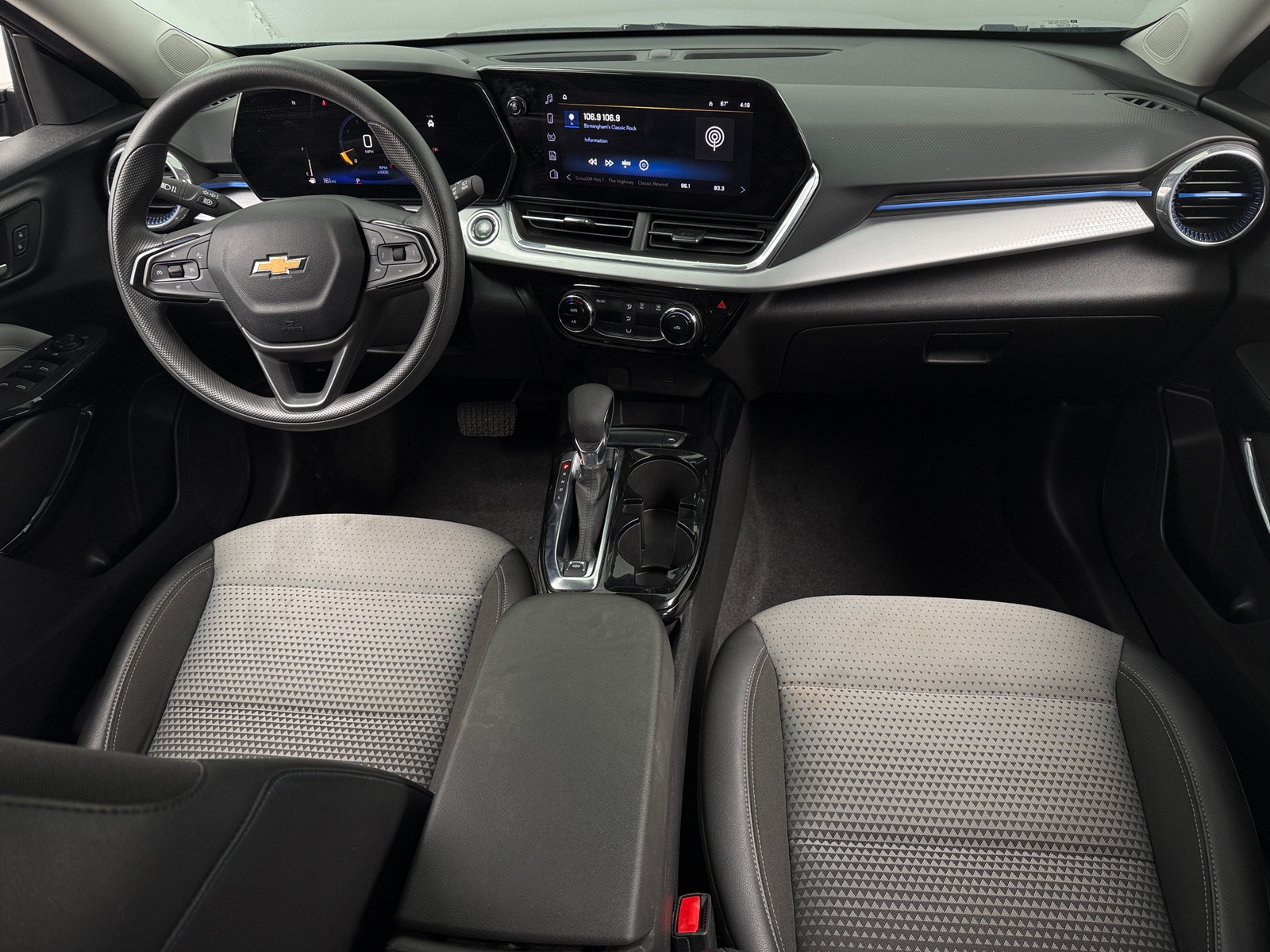 Thumbnail: 2024 Chevrolet Trax - 3