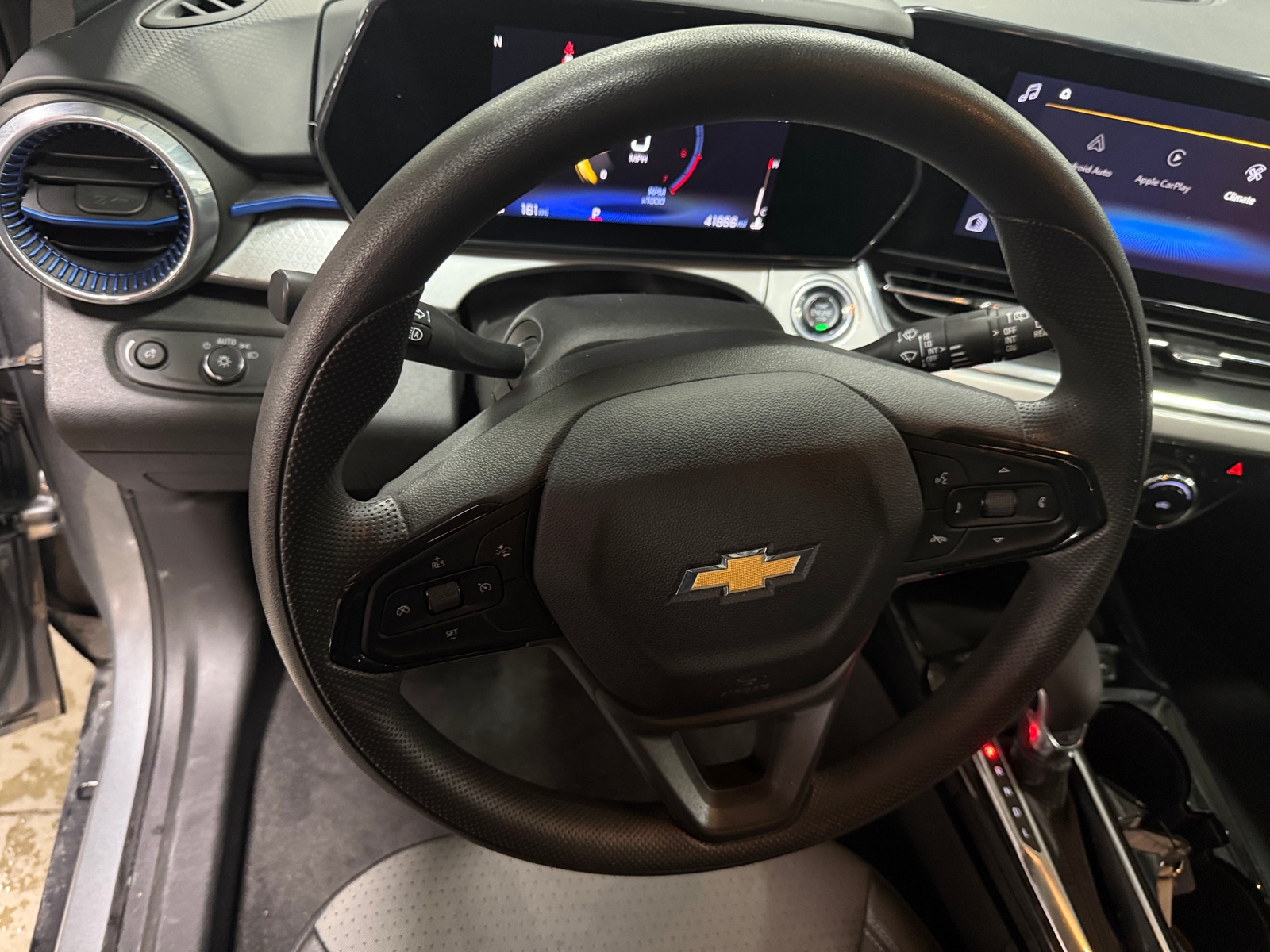 Thumbnail: 2024 Chevrolet Trax - 5