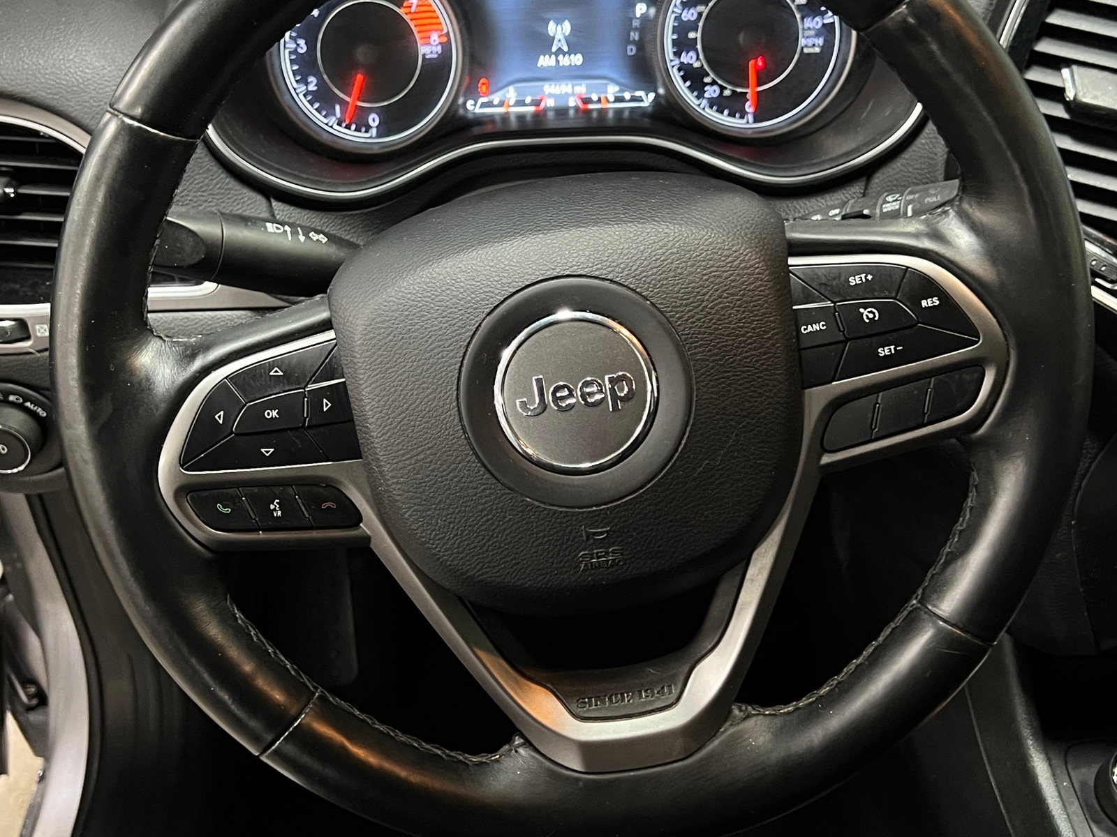 Thumbnail: 2019 Jeep Cherokee - 4