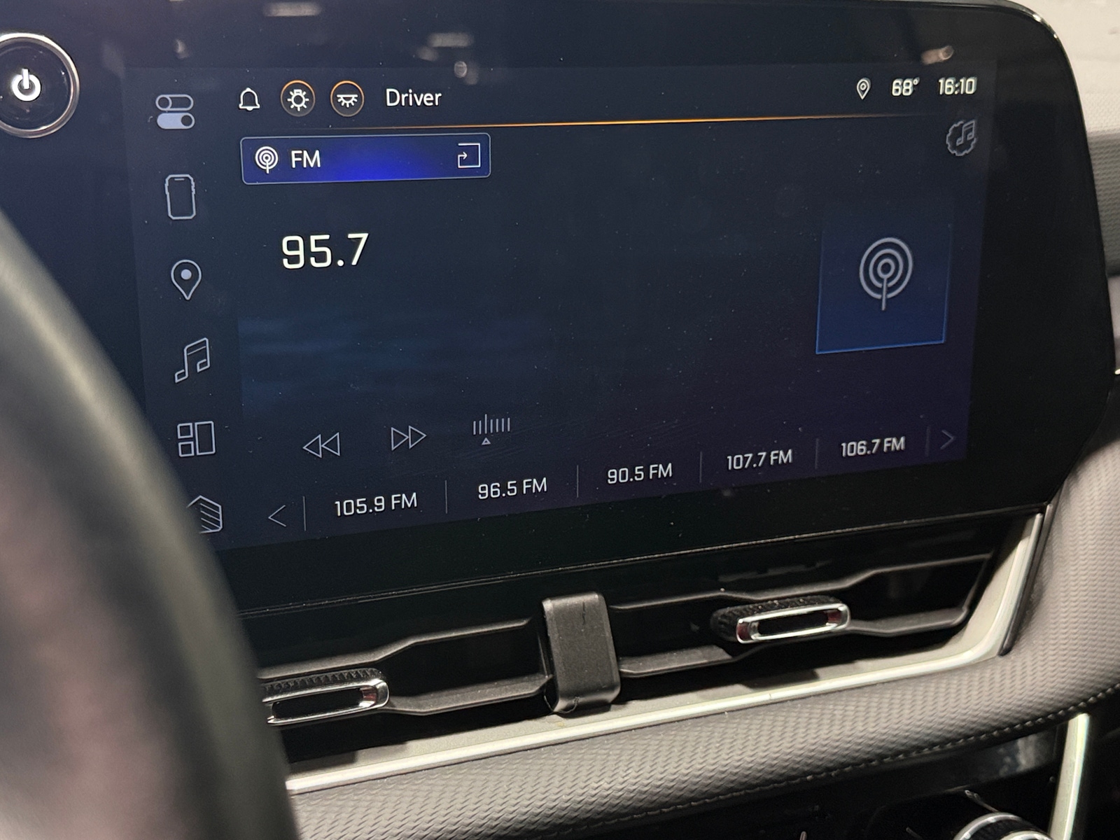 Thumbnail: 2025 Chevrolet Equinox - 4