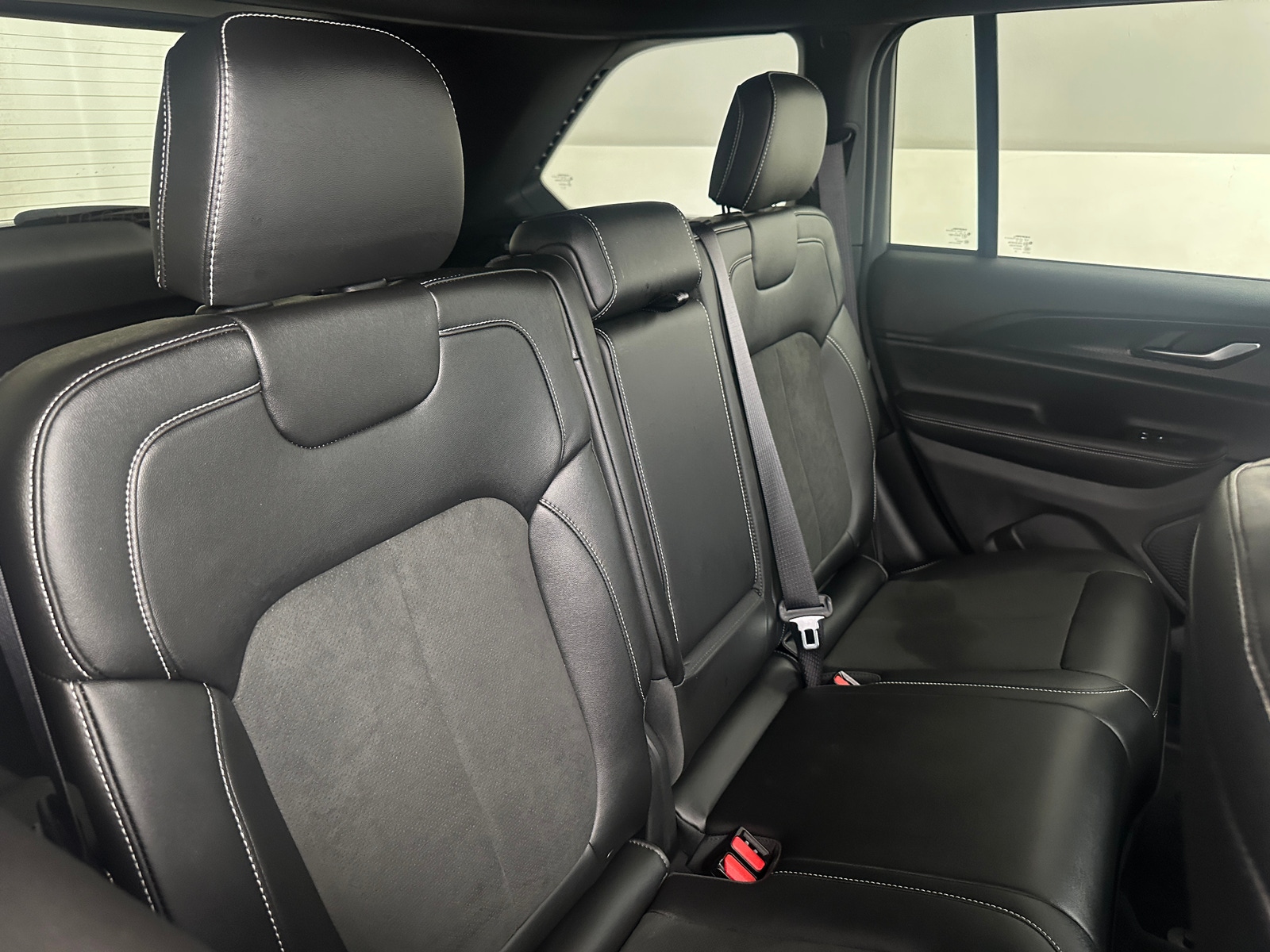 Thumbnail: 2025 Jeep Grand Cherokee - 5