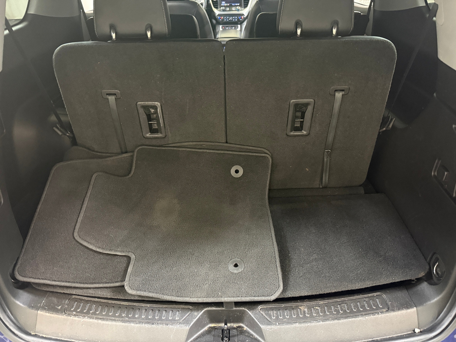 Thumbnail: 2023 GMC Acadia - 6