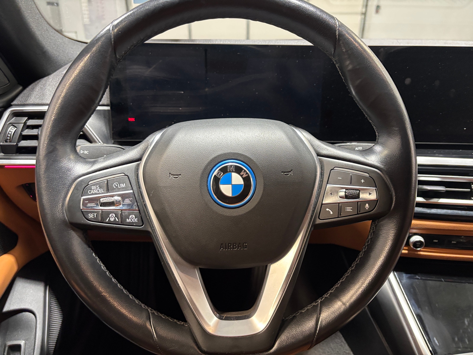 Thumbnail: 2022 BMW i4 - 4
