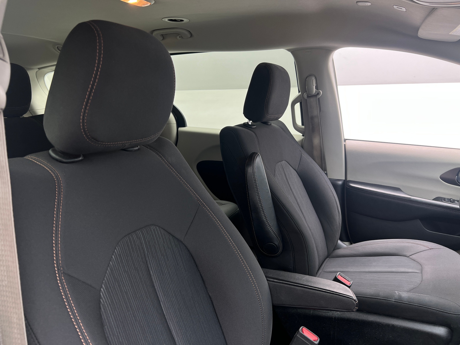 Thumbnail: 2019 Chrysler Pacifica - 2