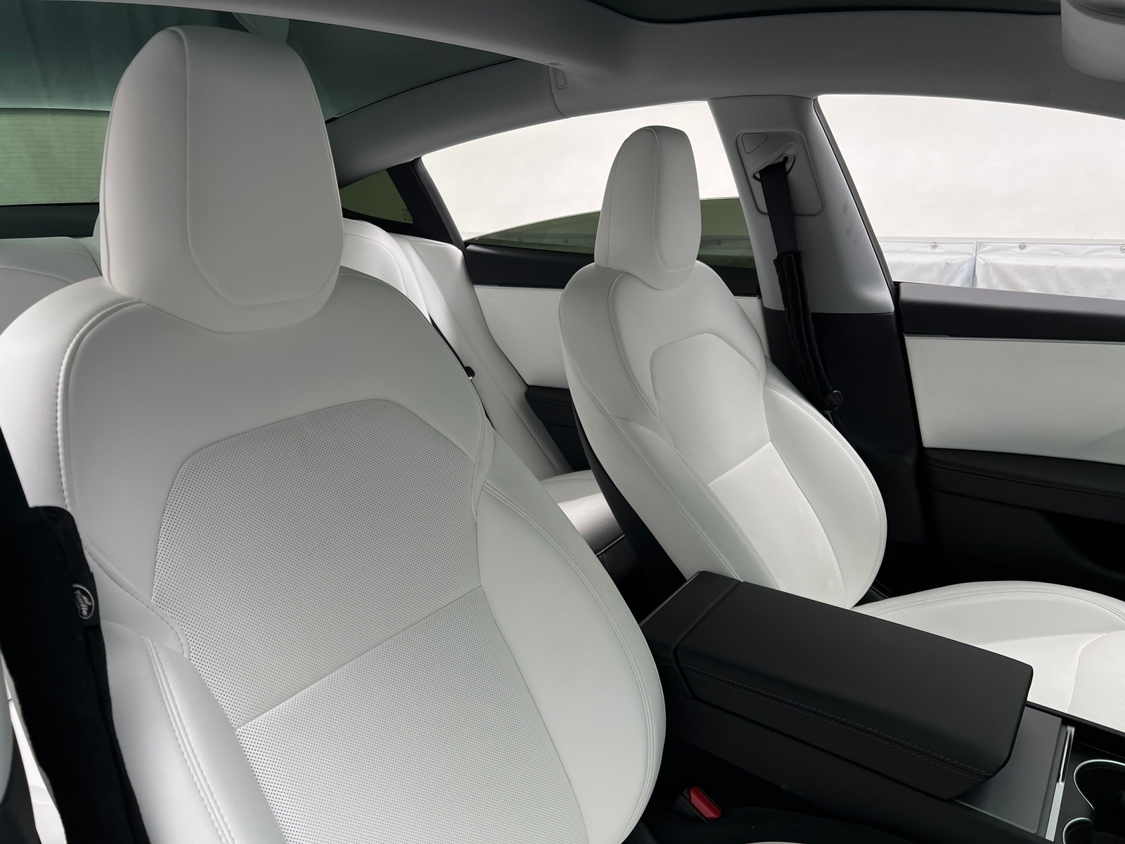 Thumbnail: 2025 Tesla Model 3 - 2