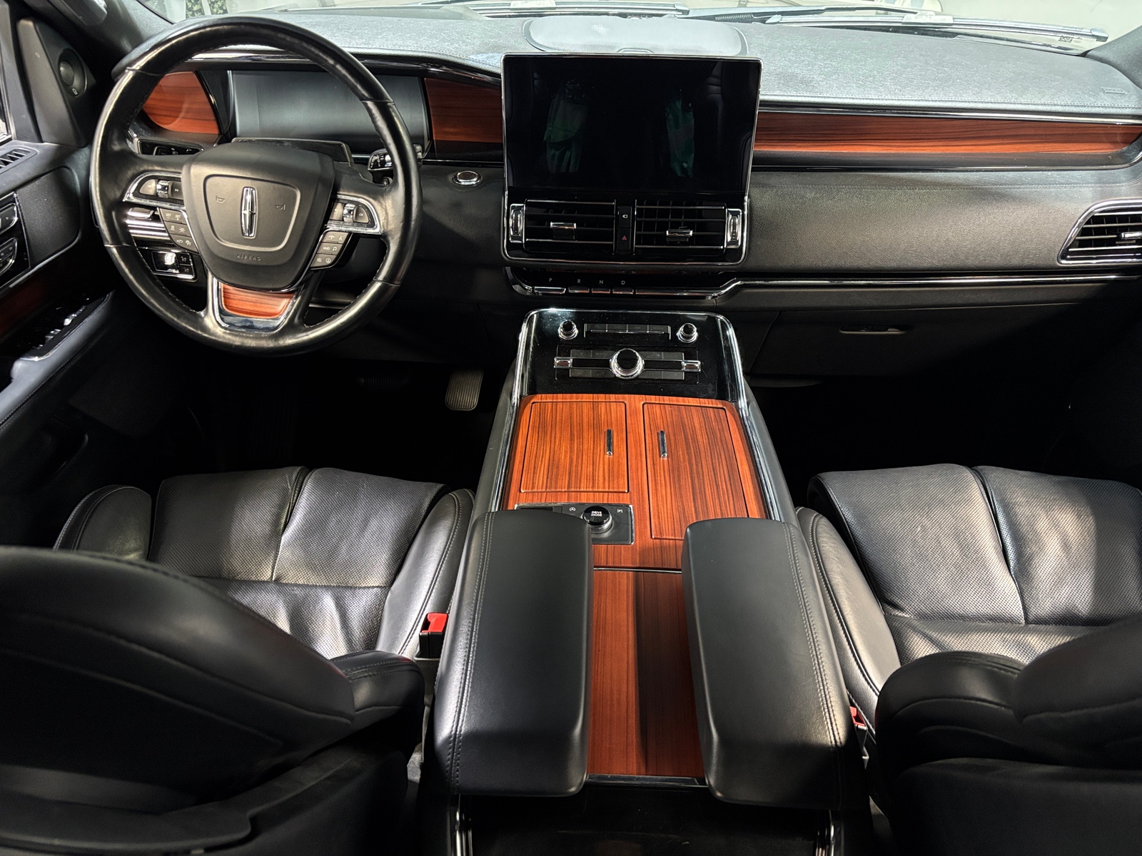 Thumbnail: 2024 Lincoln Navigator - 2