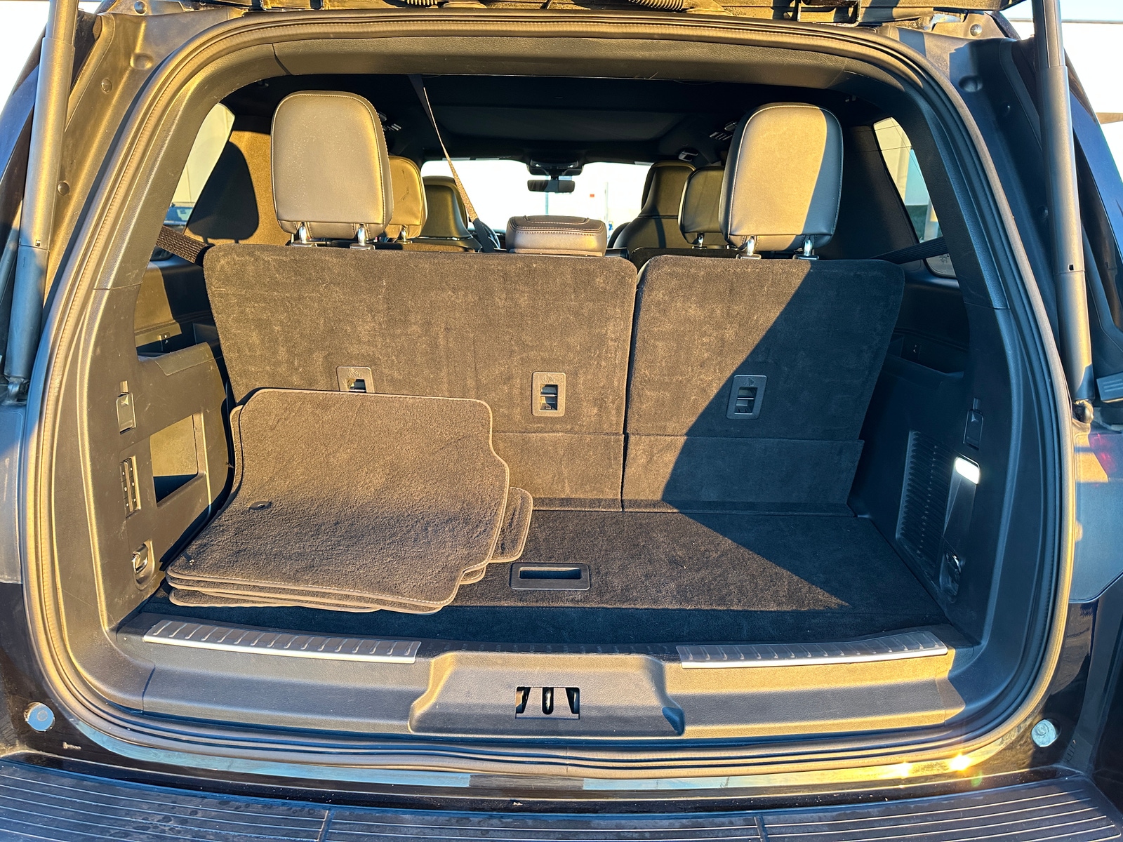 Thumbnail: 2024 Lincoln Navigator - 6