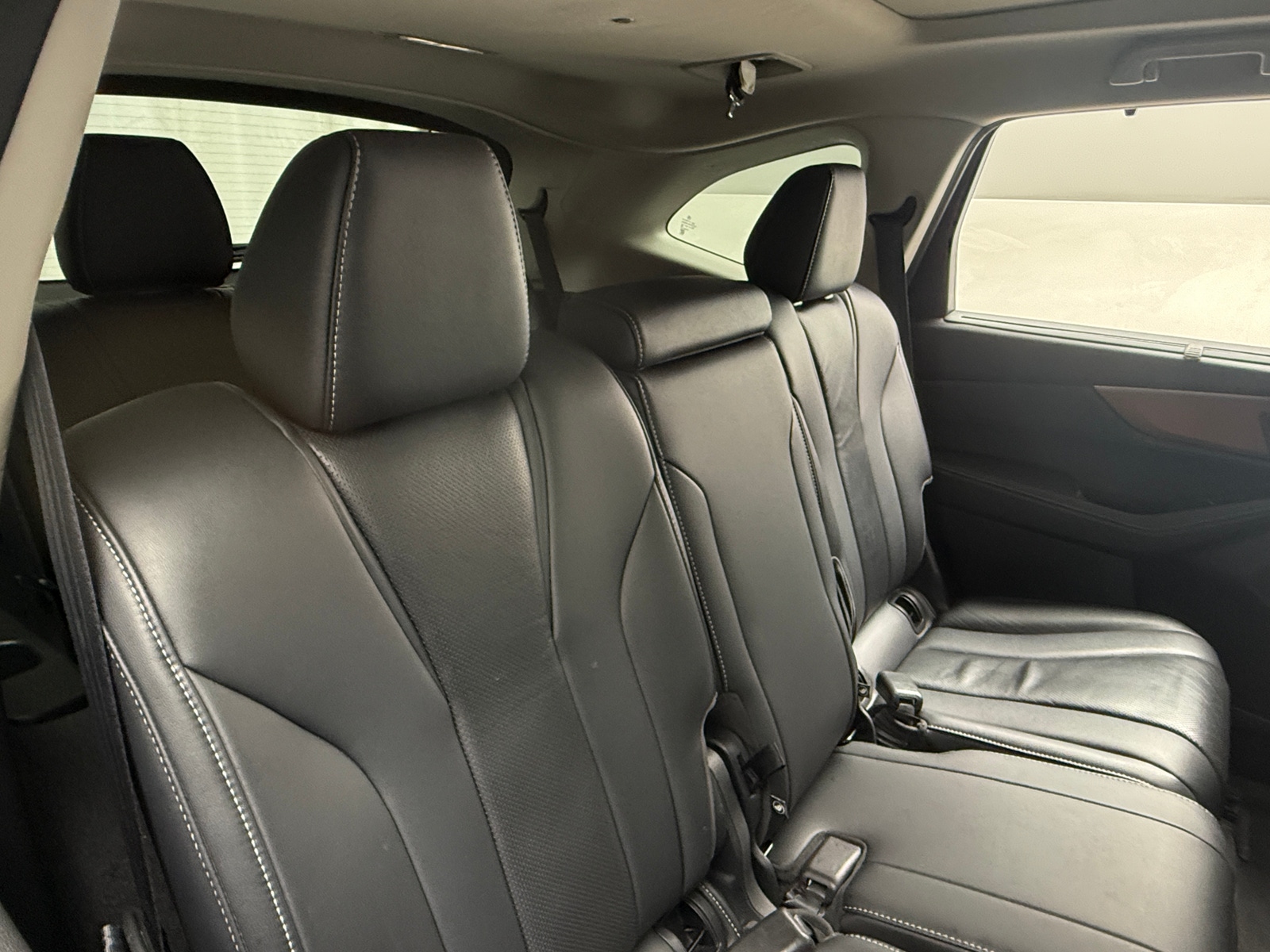 Thumbnail: 2022 Acura MDX - 5