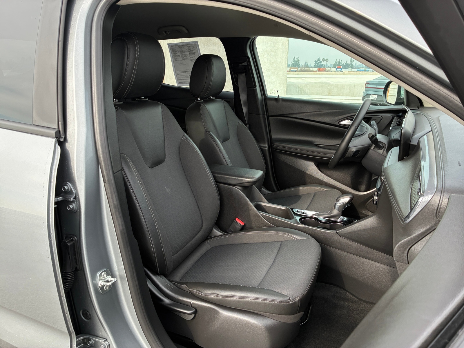 Thumbnail: 2025 Buick Encore GX - 2